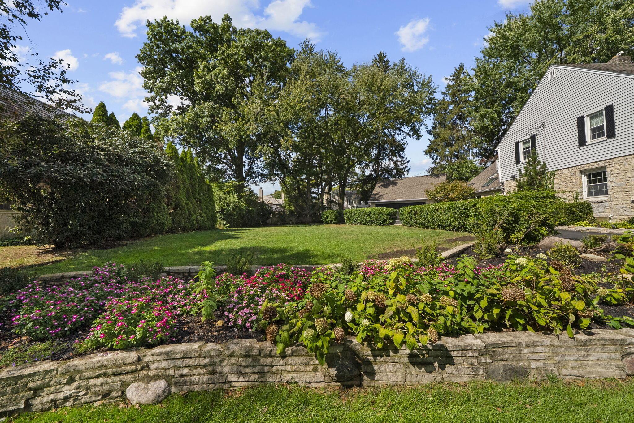 Columbus, Ohio, 43221, United States, 4 Bedrooms Bedrooms, ,5 BathroomsBathrooms,Residential,Active,1953422