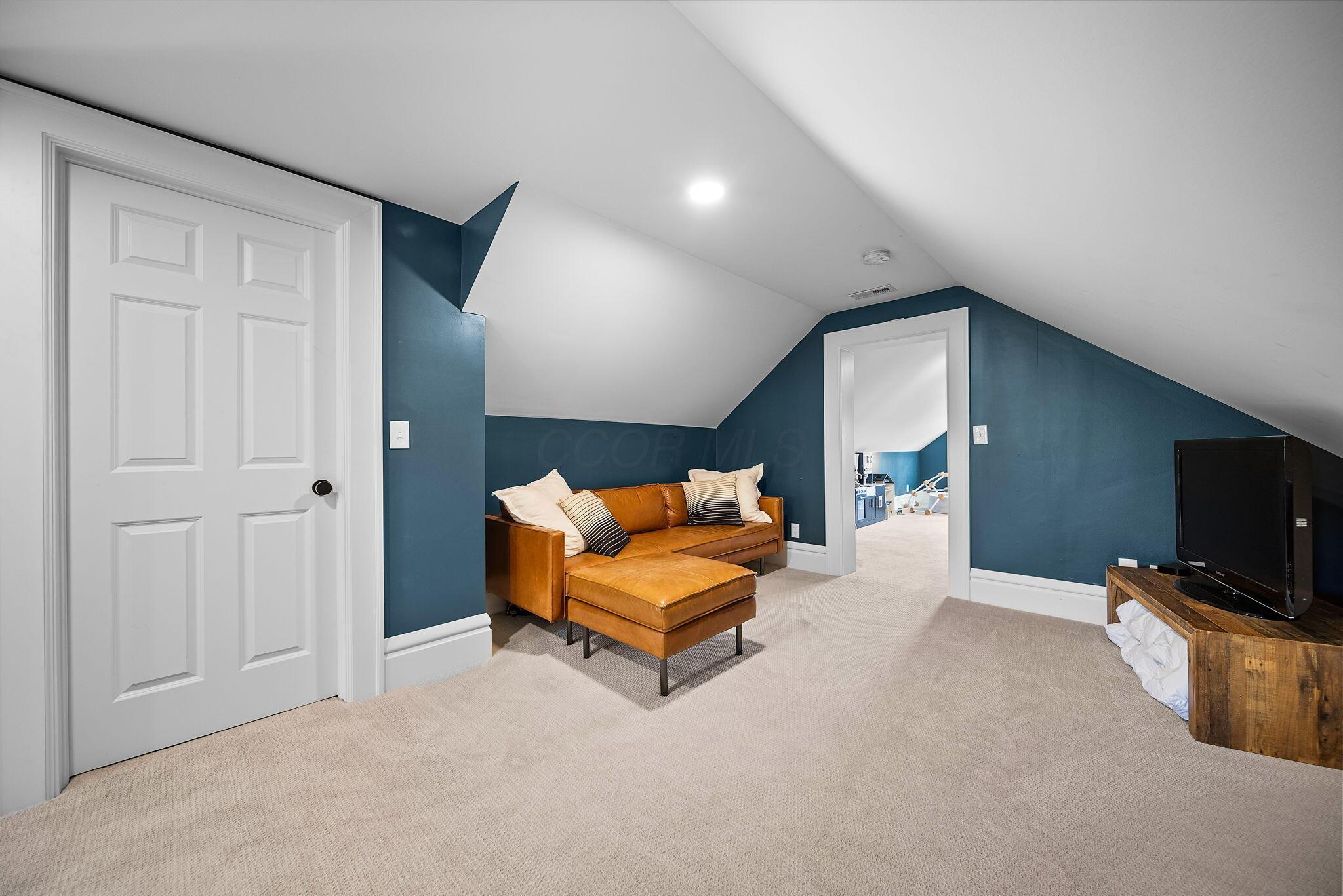 Columbus, Ohio, 43206, United States, 4 Bedrooms Bedrooms, ,4 BathroomsBathrooms,Residential,Active,1929688