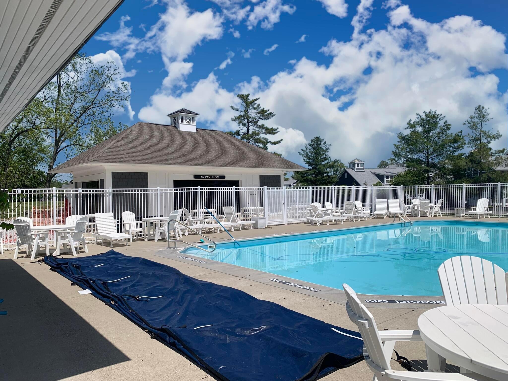 Thornville, Ohio, 43076, United States, 9 Bedrooms Bedrooms, ,7 BathroomsBathrooms,Residential,Active,1821951