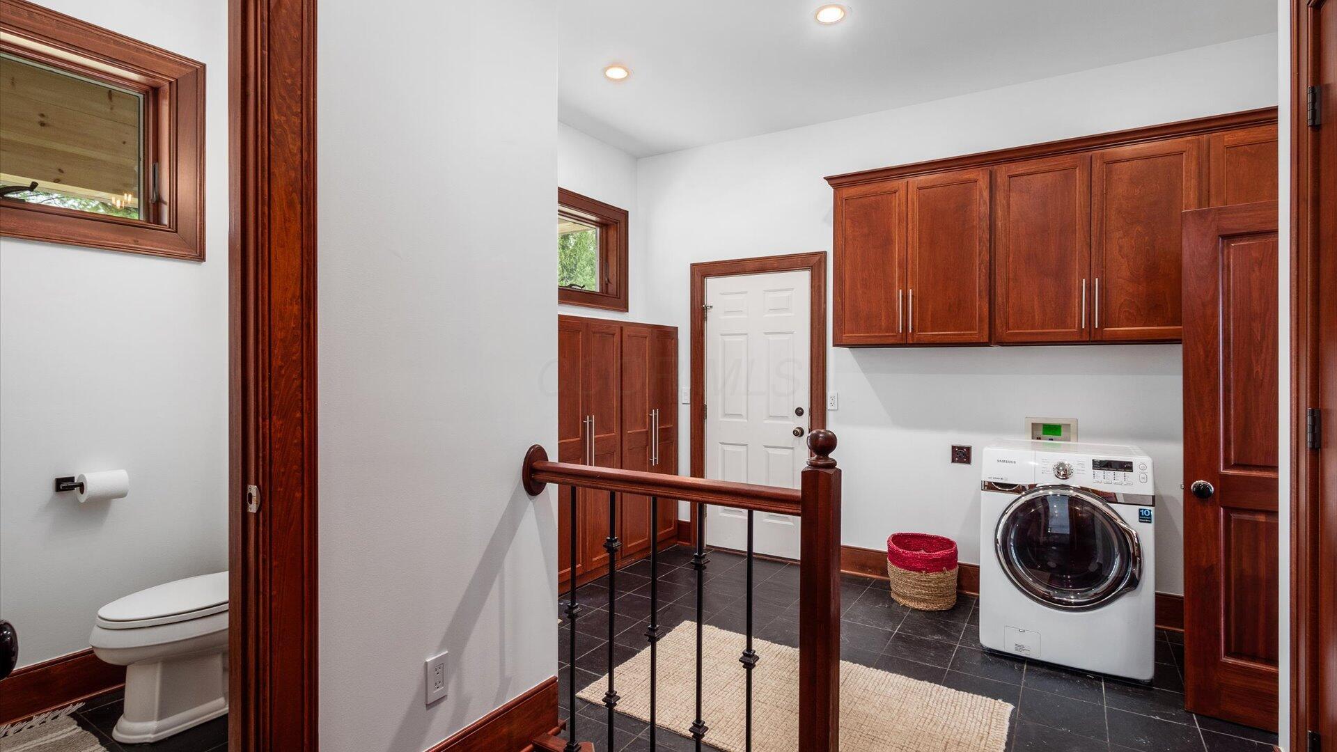 Granville, Ohio, 43023, United States, 4 Bedrooms Bedrooms, ,5 BathroomsBathrooms,Residential,Active,2015467