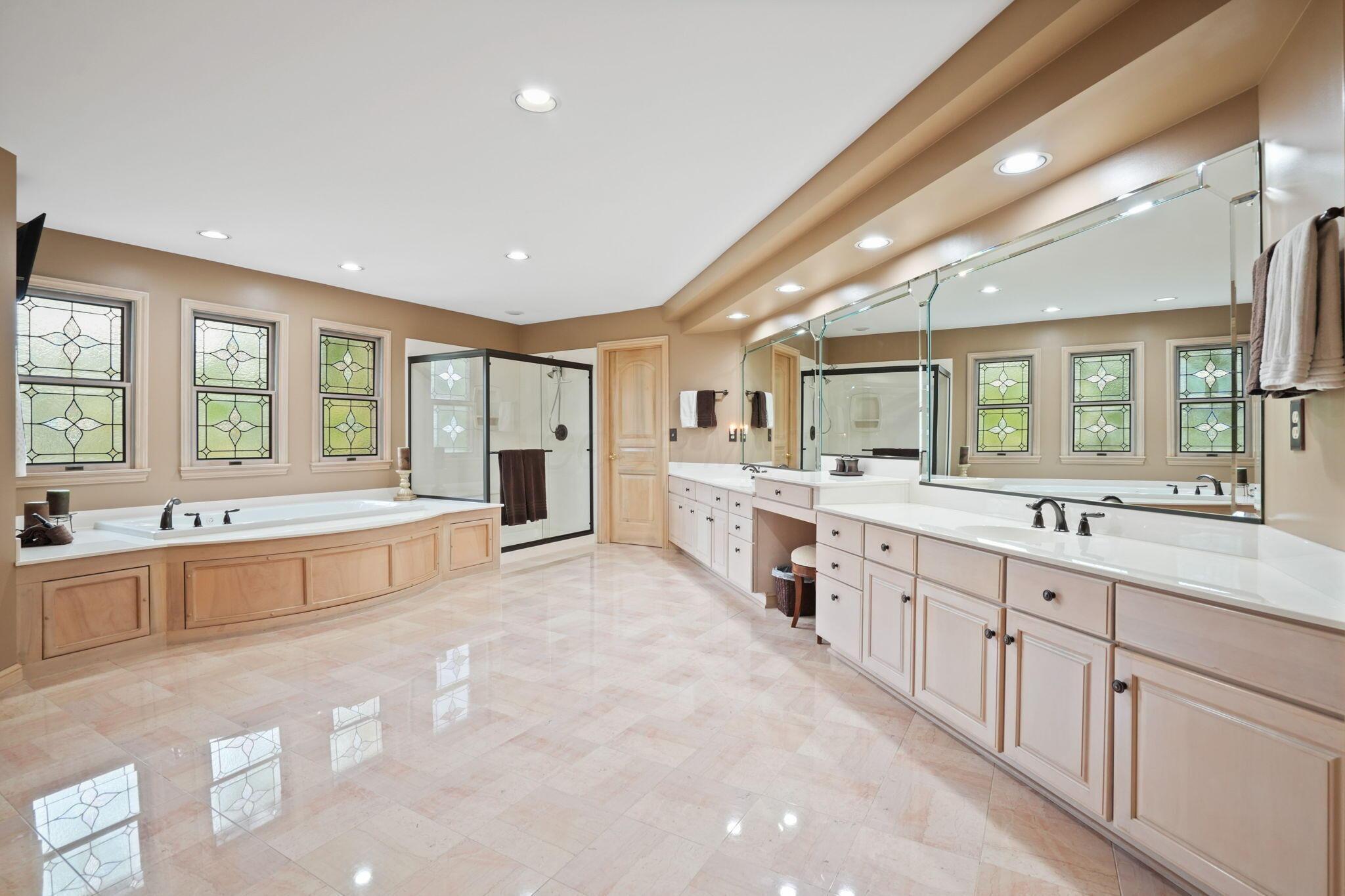 Powell, Ohio, 43065, United States, 5 Bedrooms Bedrooms, ,6 BathroomsBathrooms,Residential,Active,1989786