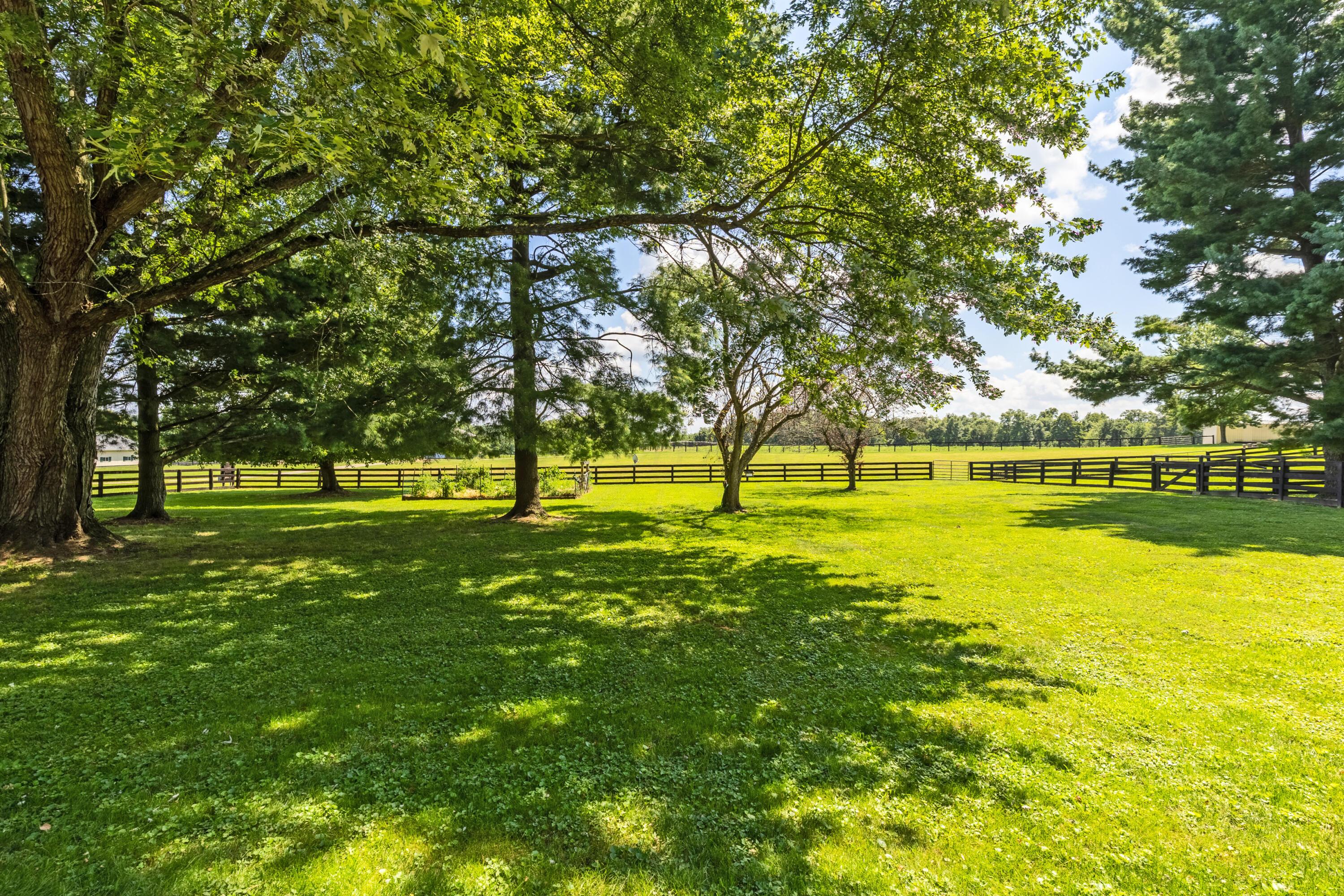 Lancaster, Ohio, 43130, United States, 4 Bedrooms Bedrooms, ,4 BathroomsBathrooms,Residential,Active,1910133
