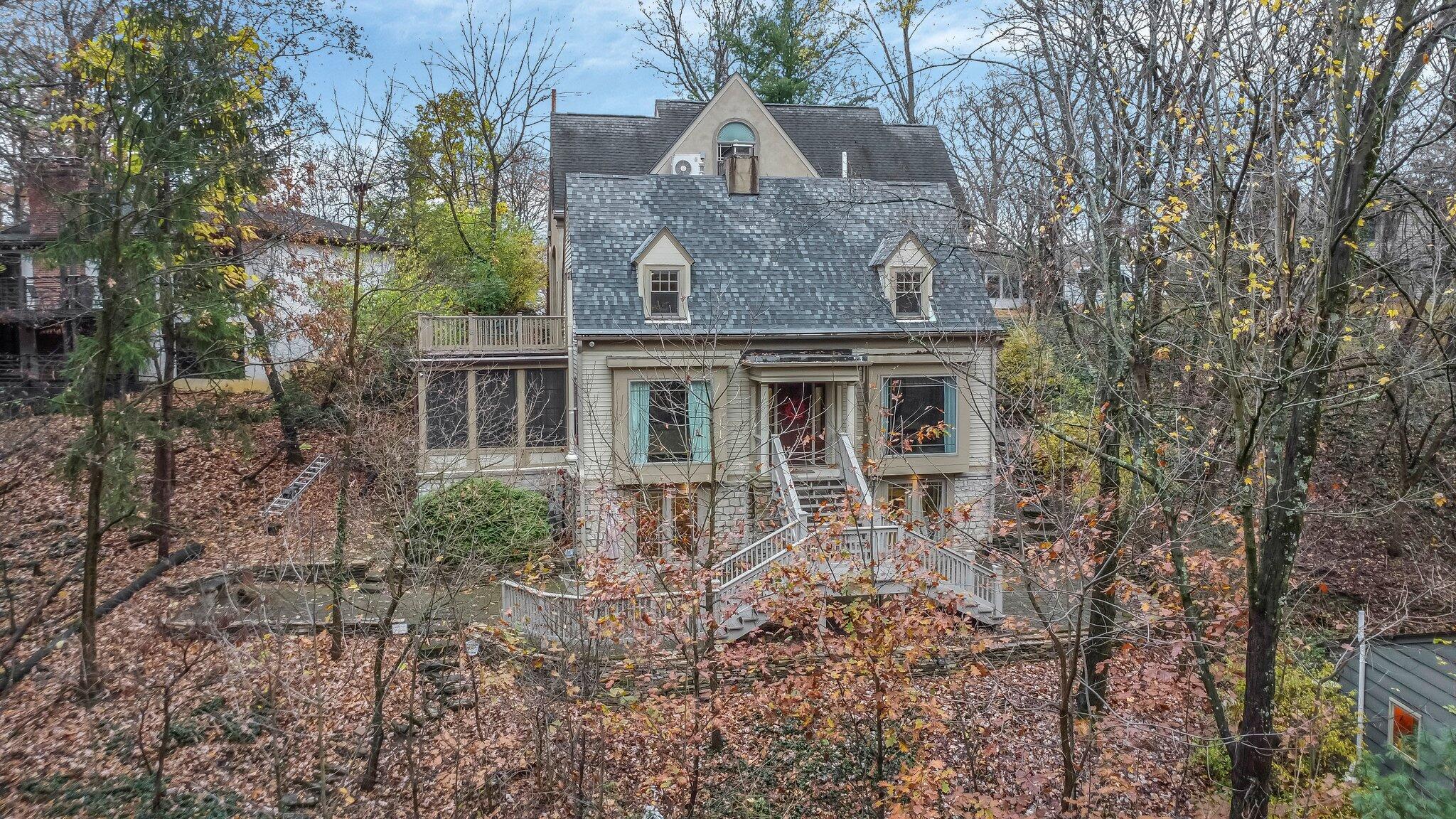 Columbus, Ohio, 43202, United States, 4 Bedrooms Bedrooms, ,4 BathroomsBathrooms,Residential,Active,1748765