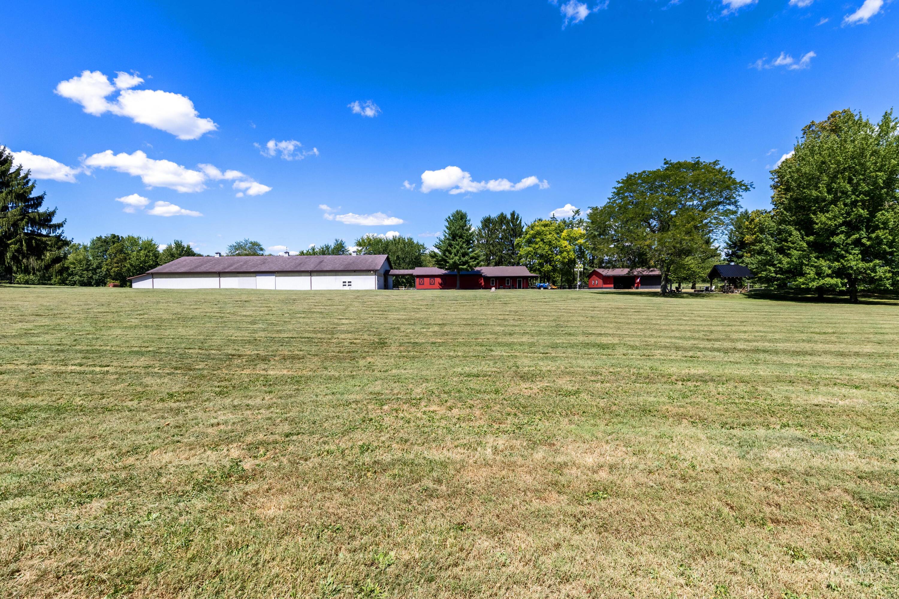 Centerburg, Ohio, 43011, United States, 5 Bedrooms Bedrooms, ,5 BathroomsBathrooms,Residential,Active,1999913