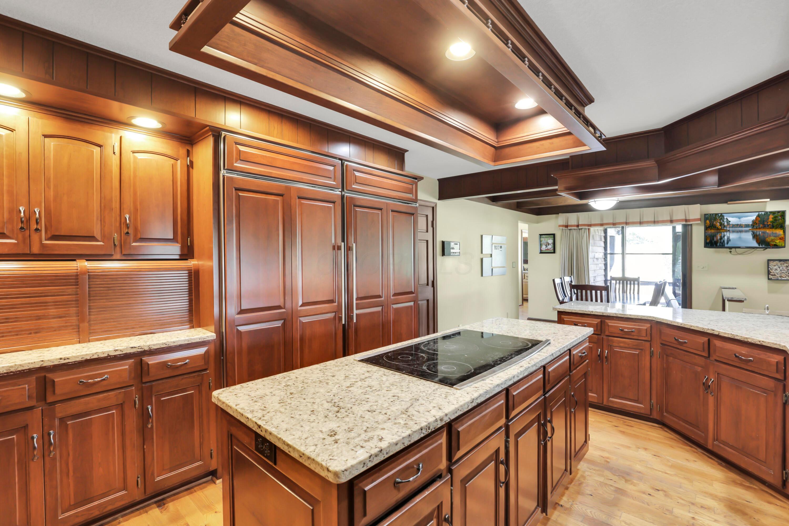 Newark, Ohio, 43055, United States, 5 Bedrooms Bedrooms, ,6 BathroomsBathrooms,Residential,Active,1909629