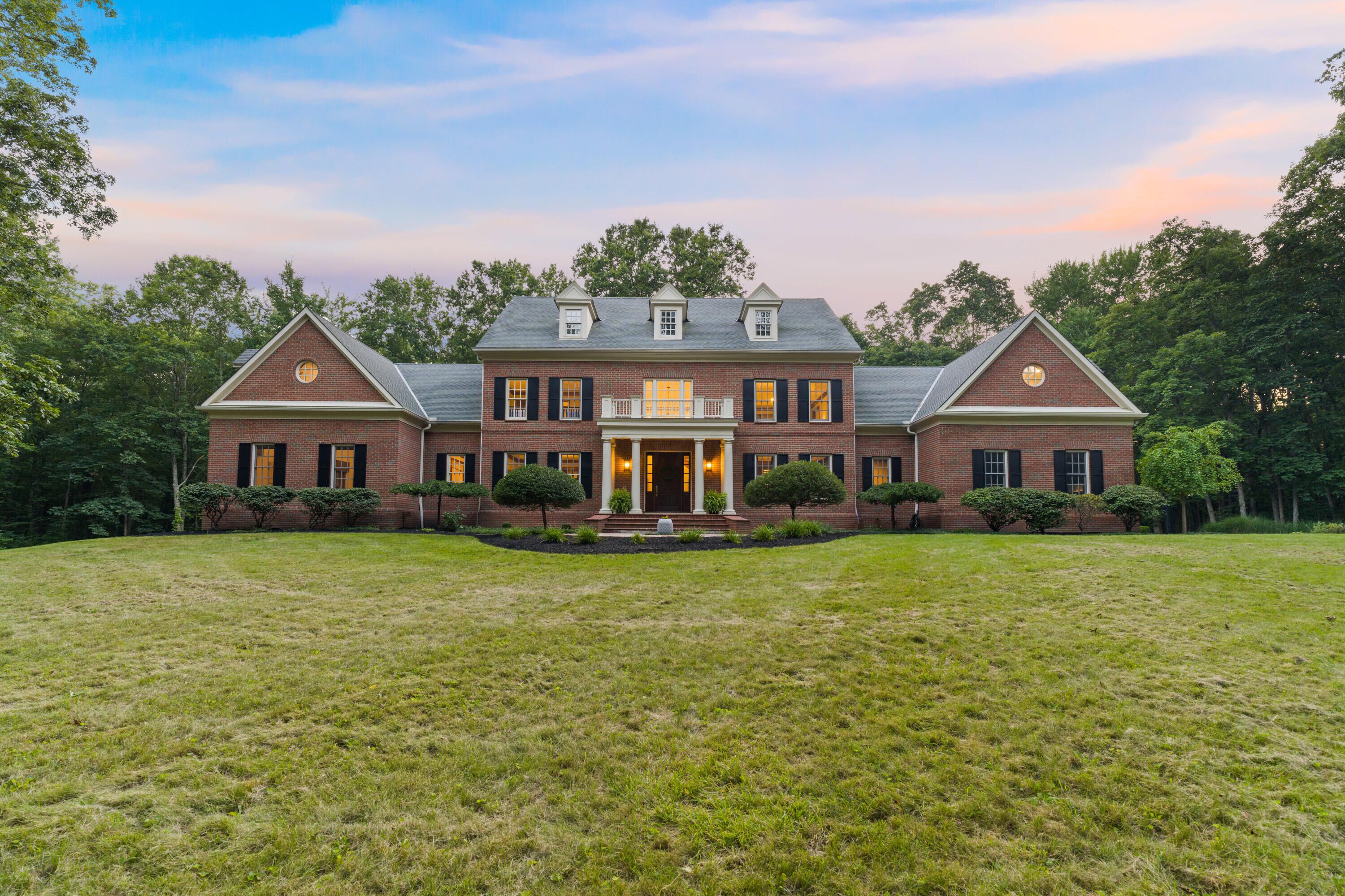 Sunbury, Ohio, 43074, United States, 5 Bedrooms Bedrooms, ,7 BathroomsBathrooms,Residential,Active,1912834
