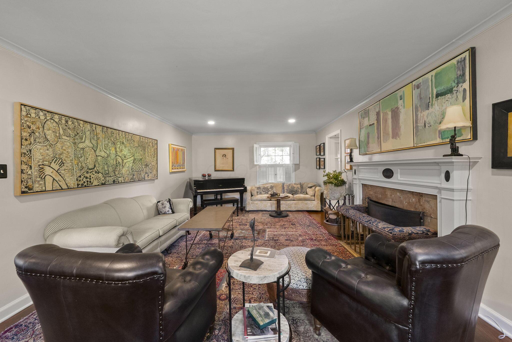 Columbus, Ohio, 43221, United States, 4 Bedrooms Bedrooms, ,5 BathroomsBathrooms,Residential,Active,1953422