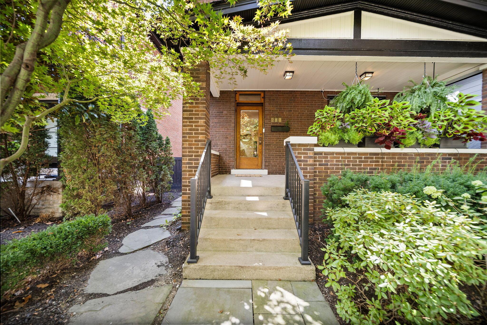 Columbus, Ohio, 43206, United States, 4 Bedrooms Bedrooms, ,4 BathroomsBathrooms,Residential,Active,1929688