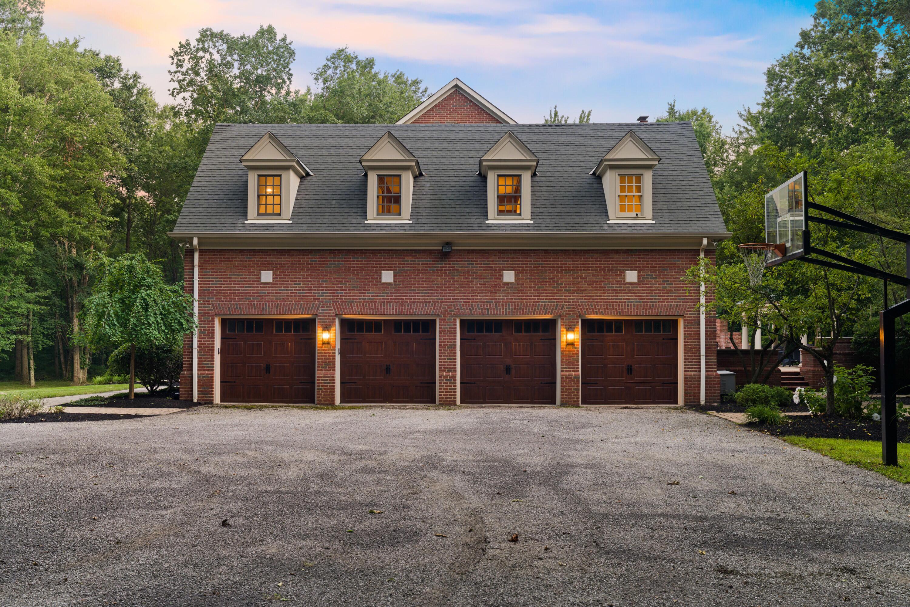 Sunbury, Ohio, 43074, United States, 5 Bedrooms Bedrooms, ,7 BathroomsBathrooms,Residential,Active,1912834
