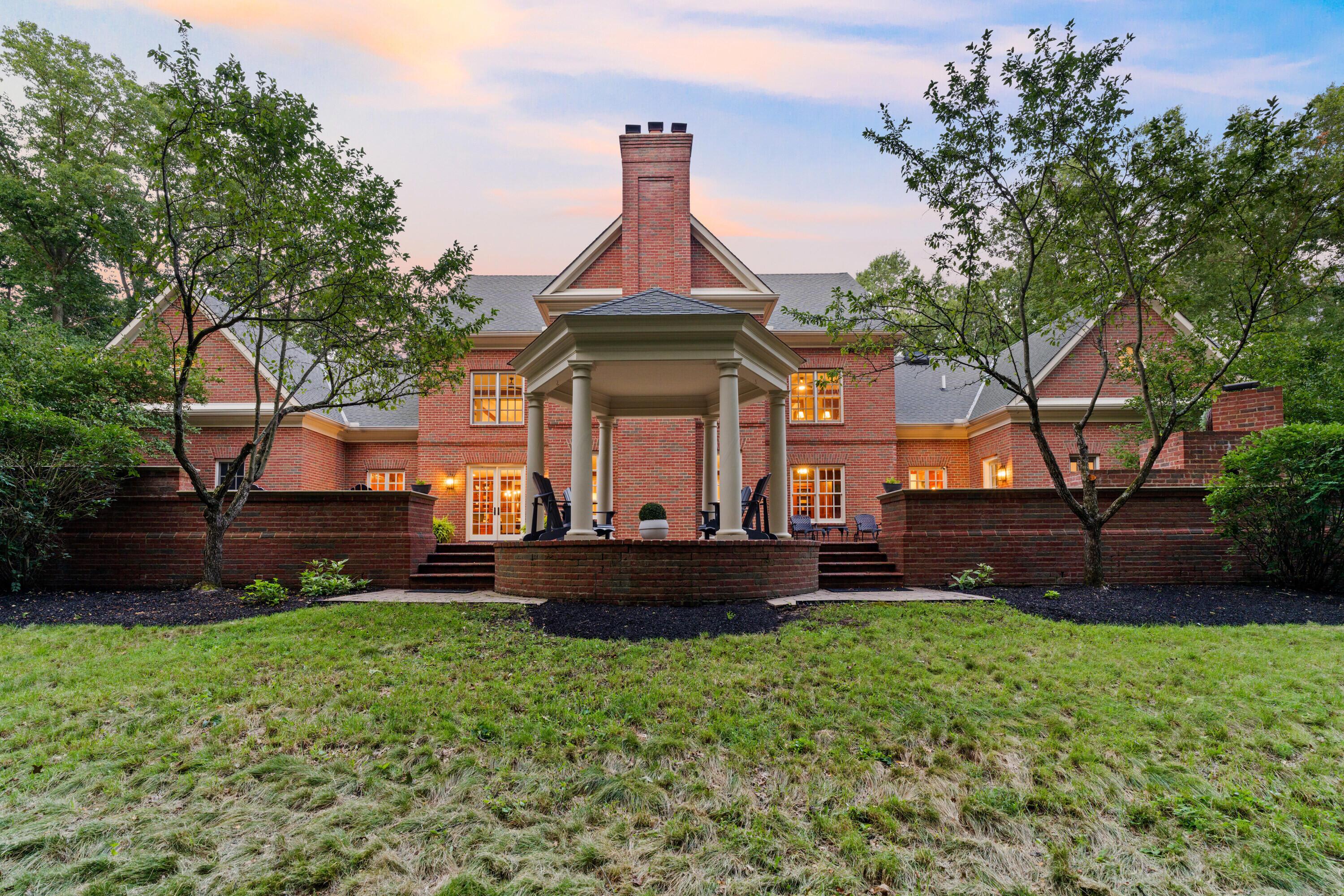 Sunbury, Ohio, 43074, United States, 5 Bedrooms Bedrooms, ,7 BathroomsBathrooms,Residential,Active,1912834