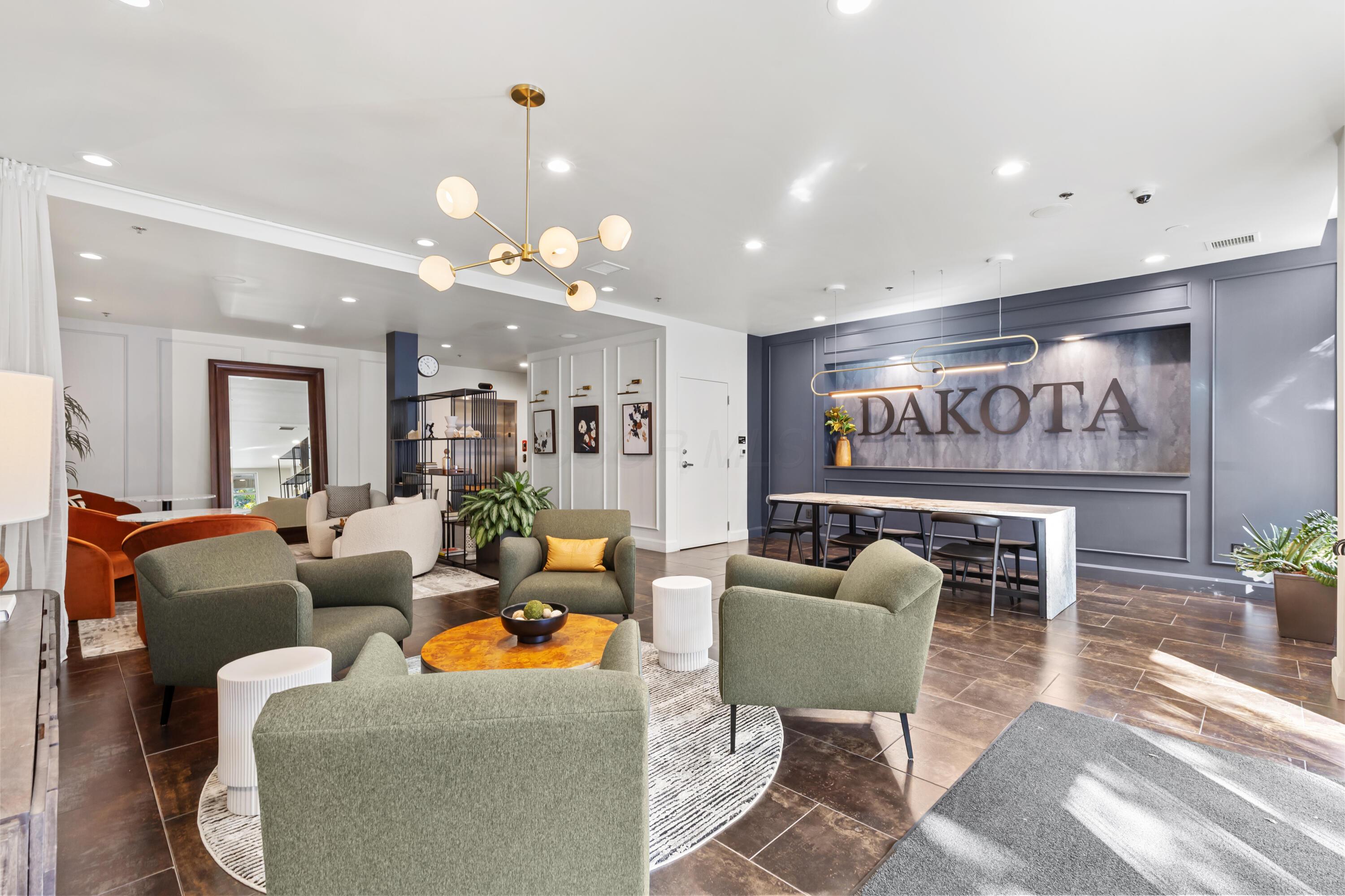 Columbus, Ohio, 43215, United States, 3 Bedrooms Bedrooms, ,4 BathroomsBathrooms,Residential,Active,1954011