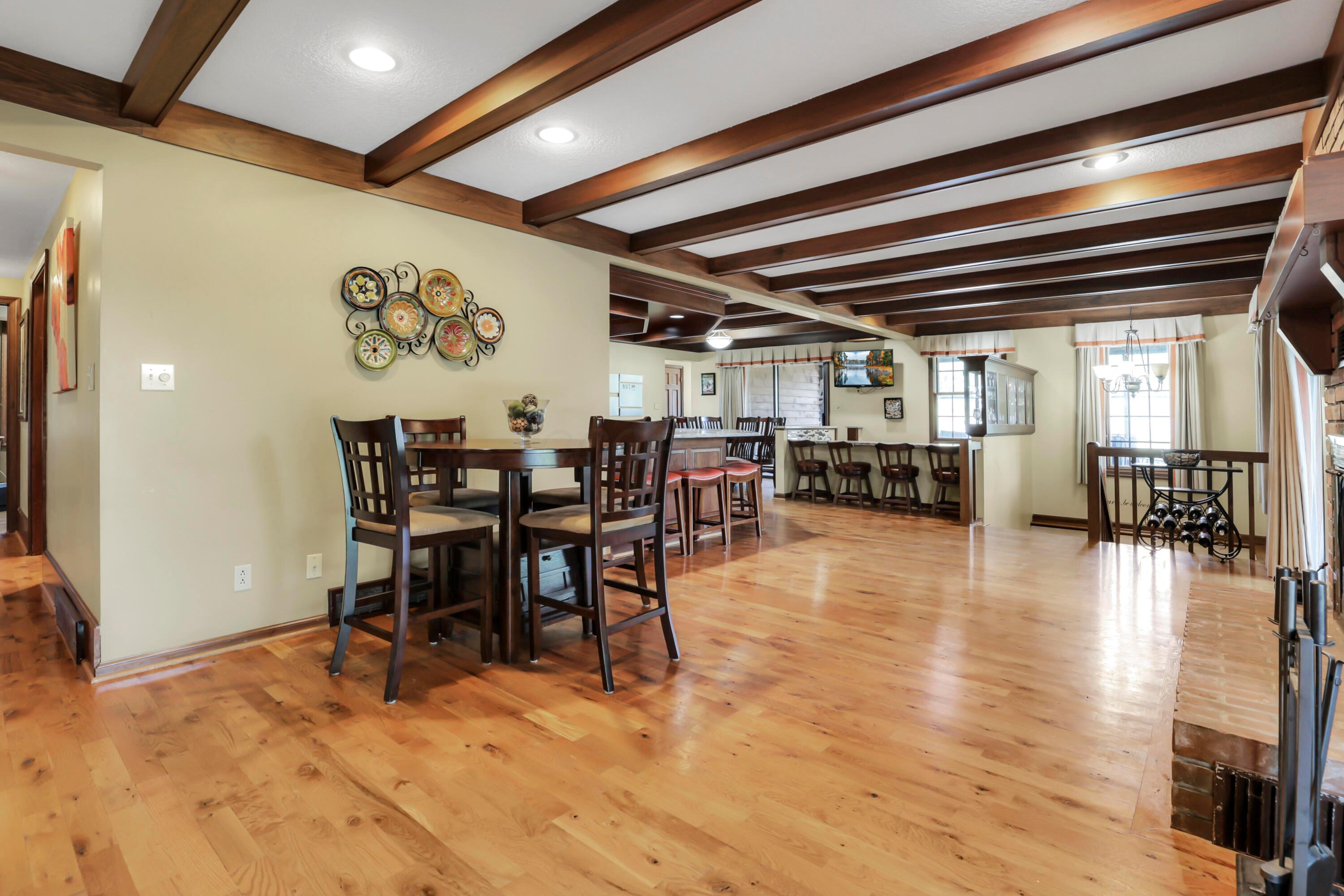 Newark, Ohio, 43055, United States, 5 Bedrooms Bedrooms, ,6 BathroomsBathrooms,Residential,Active,1909629