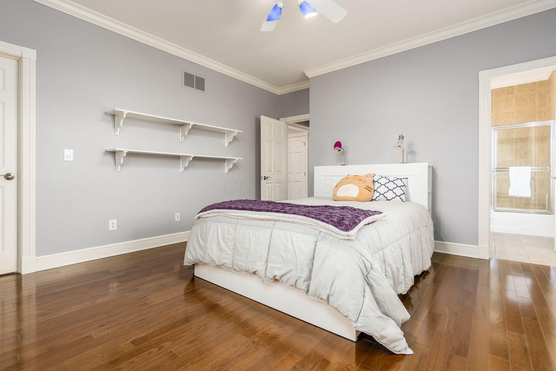 New Albany, Ohio, 43054, United States, 5 Bedrooms Bedrooms, ,6 BathroomsBathrooms,Residential,Active,1944097