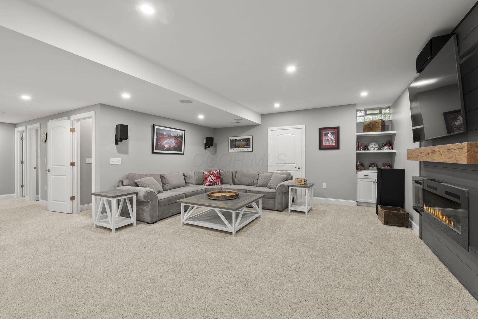 New Albany, Ohio, 43054, United States, 5 Bedrooms Bedrooms, ,5 BathroomsBathrooms,Residential,Active,2007958