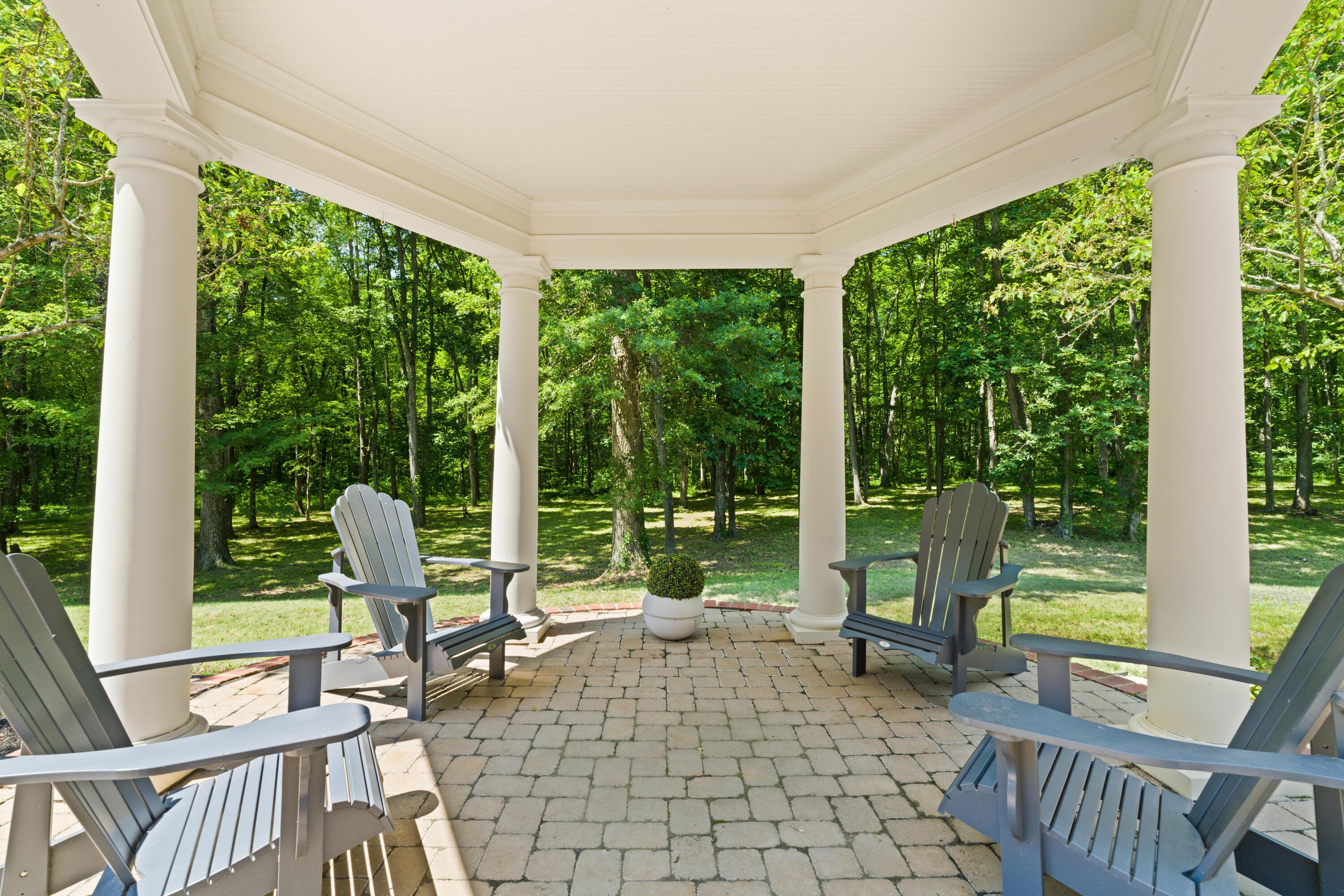 Sunbury, Ohio, 43074, United States, 5 Bedrooms Bedrooms, ,7 BathroomsBathrooms,Residential,Active,1912834