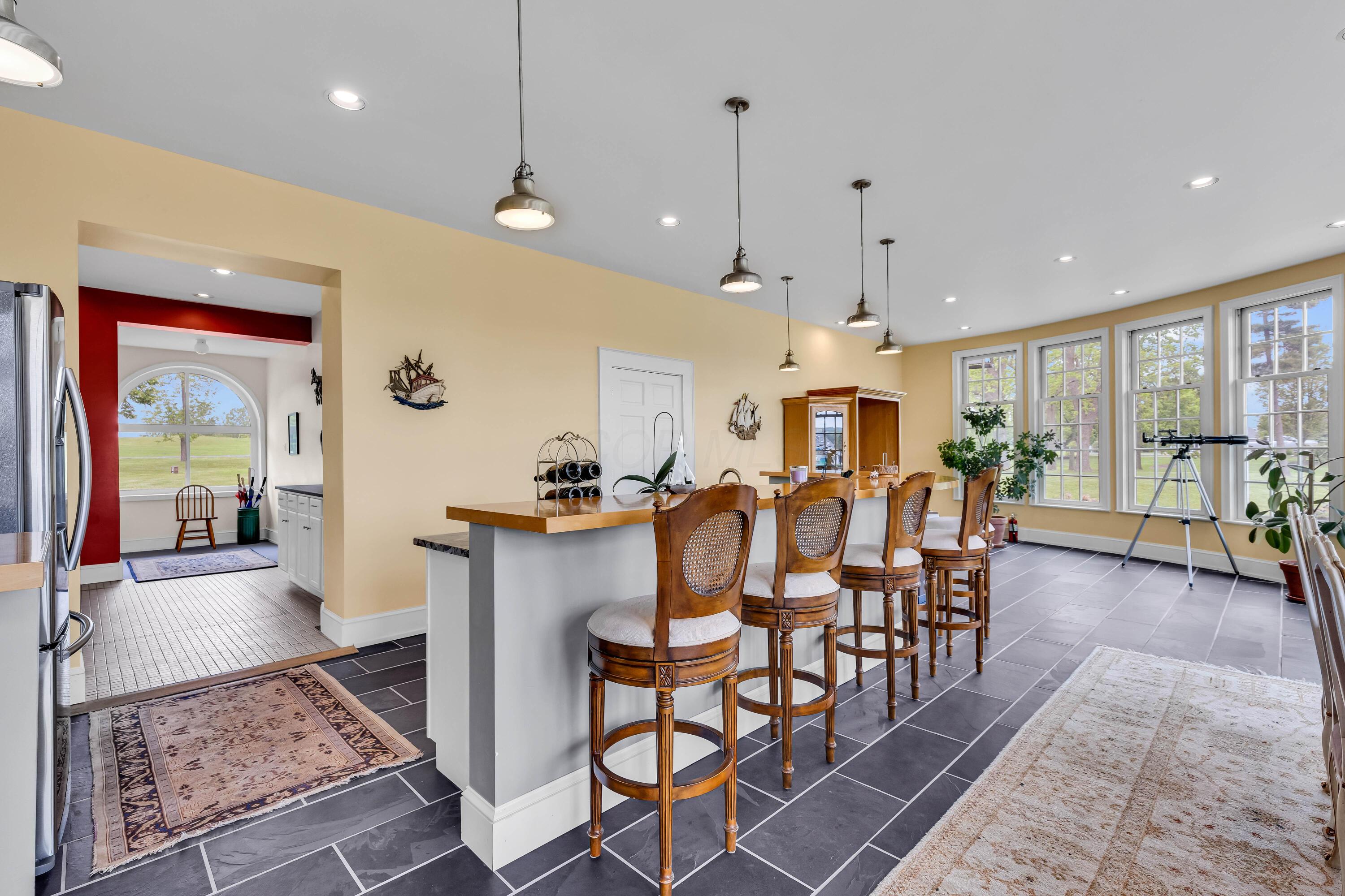 Thornville, Ohio, 43076, United States, 9 Bedrooms Bedrooms, ,7 BathroomsBathrooms,Residential,Active,1821951