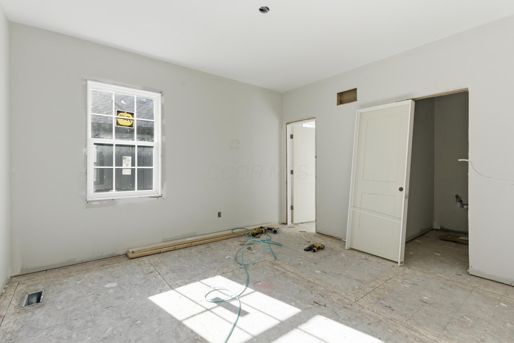 Lewis Center, Ohio, 43035, United States, 5 Bedrooms Bedrooms, ,4 BathroomsBathrooms,Residential,Active,1879996