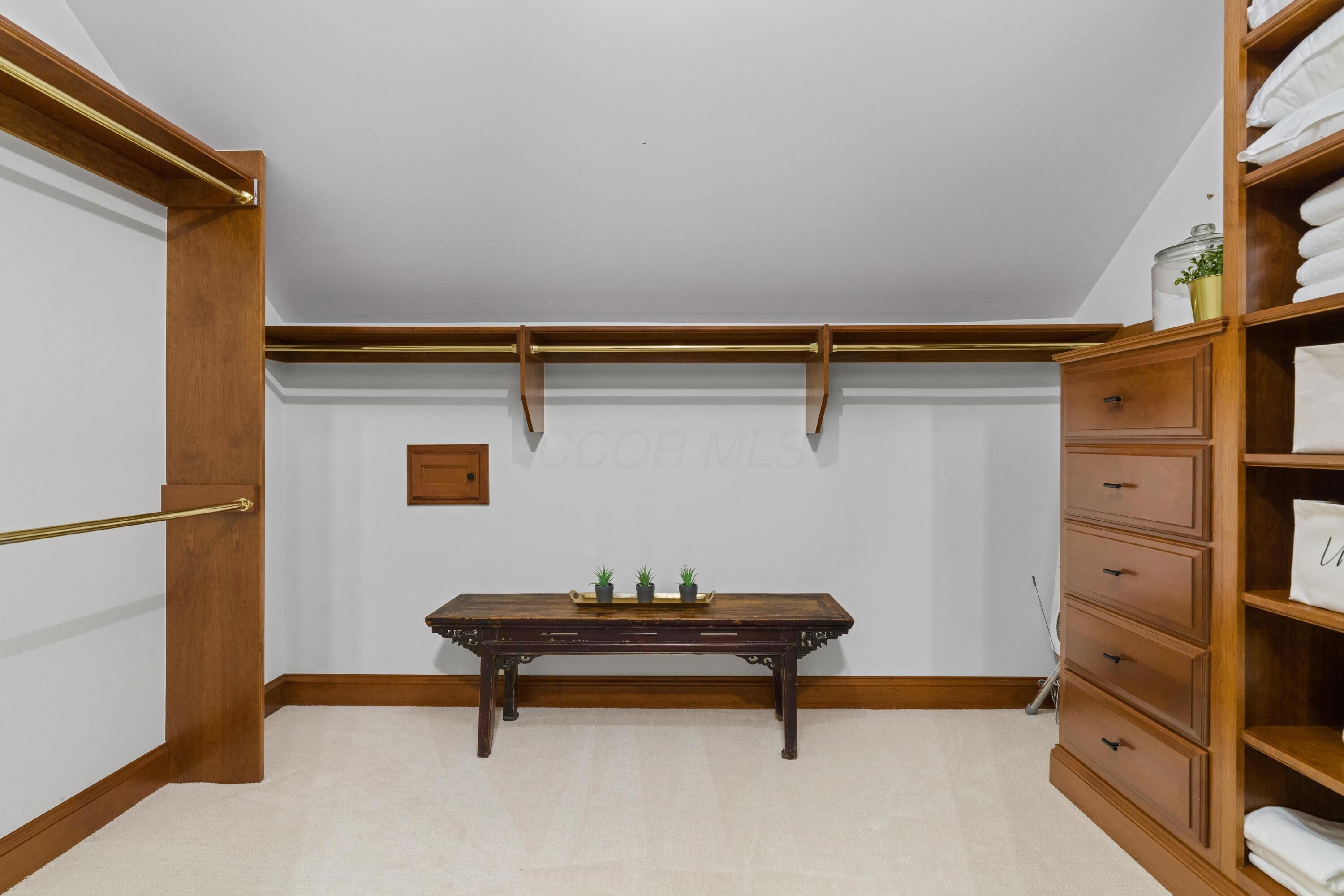 Sunbury, Ohio, 43074, United States, 5 Bedrooms Bedrooms, ,7 BathroomsBathrooms,Residential,Active,1912834