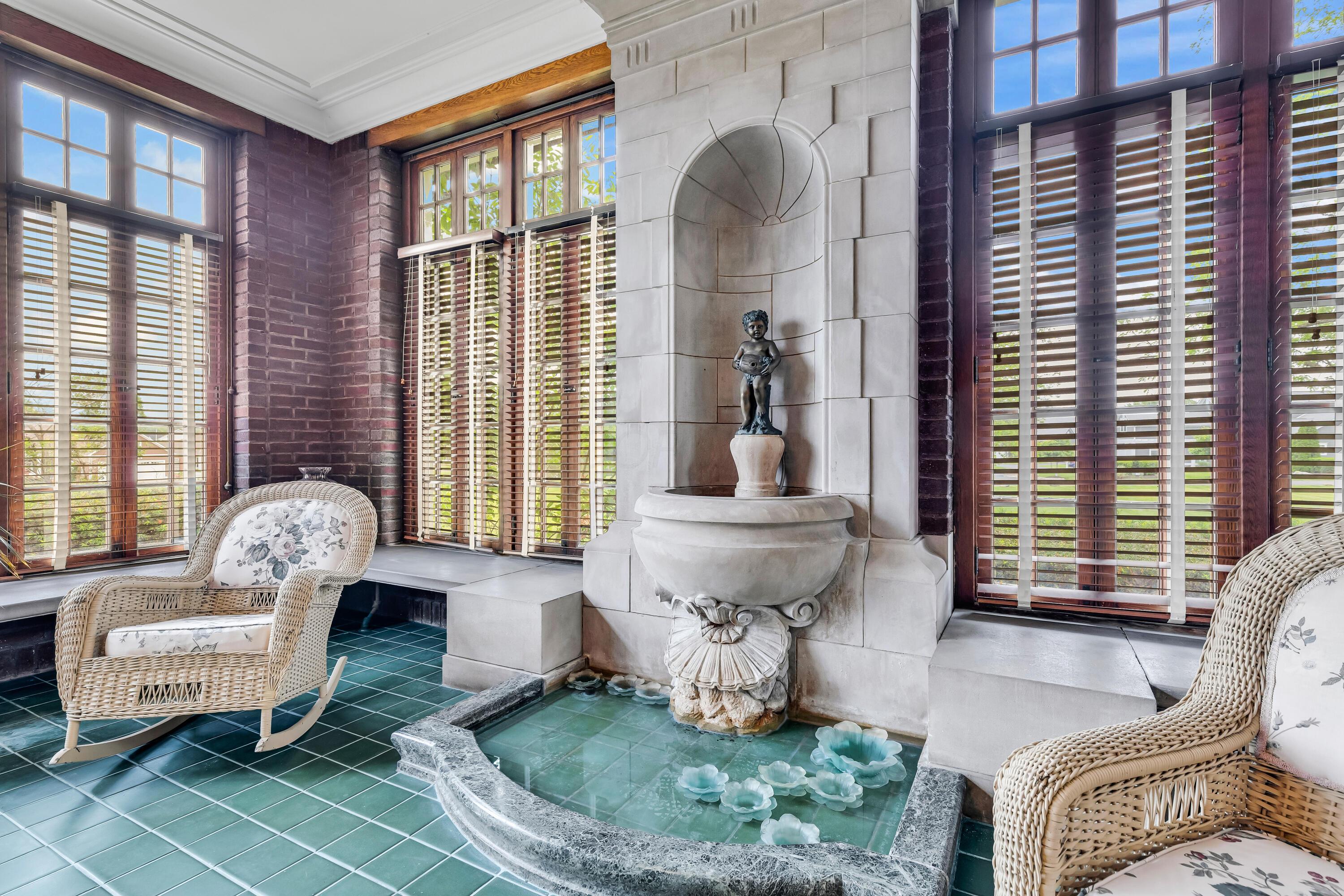 Thornville, Ohio, 43076, United States, 9 Bedrooms Bedrooms, ,7 BathroomsBathrooms,Residential,Active,1821951