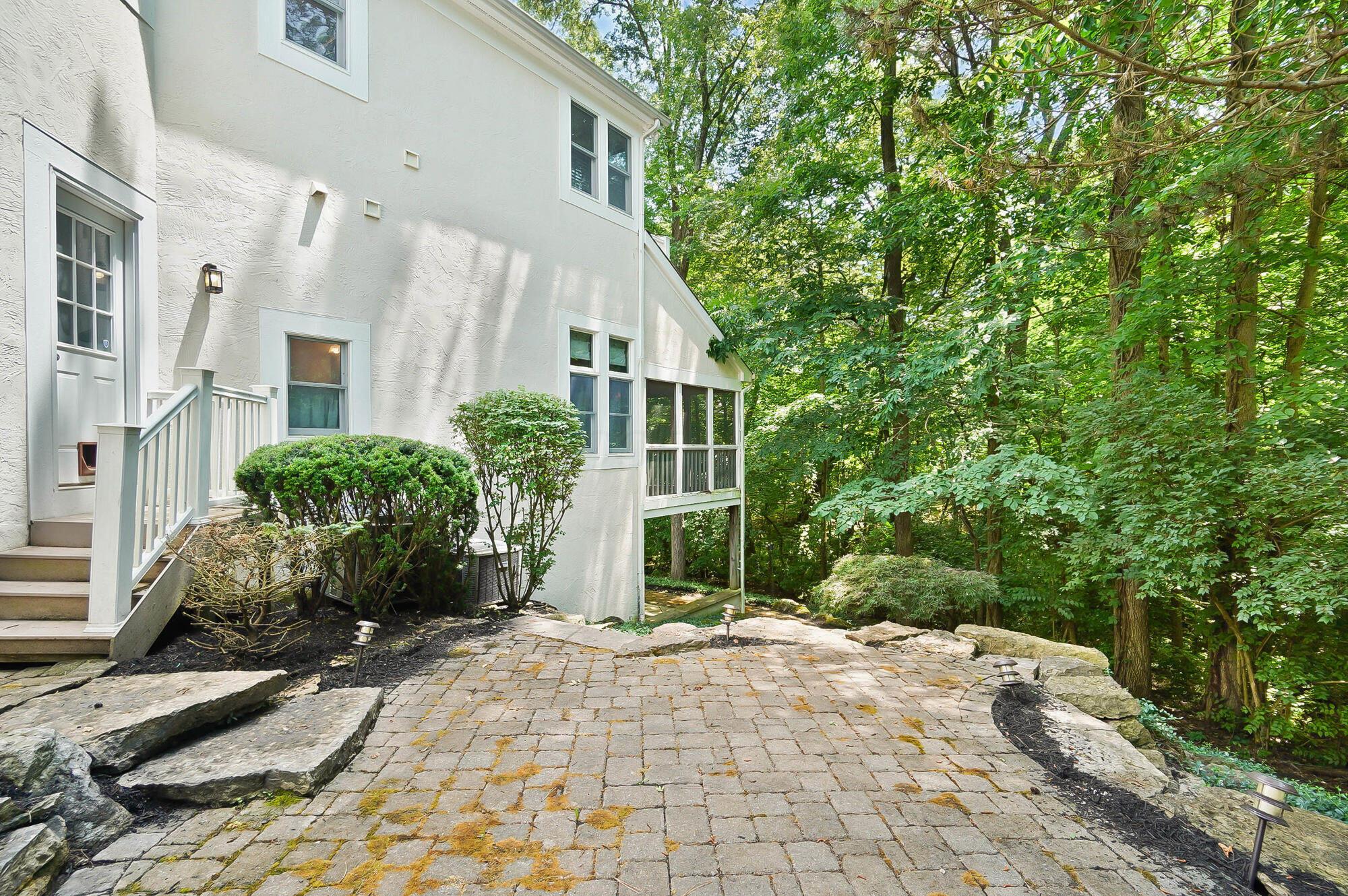 Powell, Ohio, 43065, United States, 5 Bedrooms Bedrooms, ,5 BathroomsBathrooms,Residential,Active,1871632