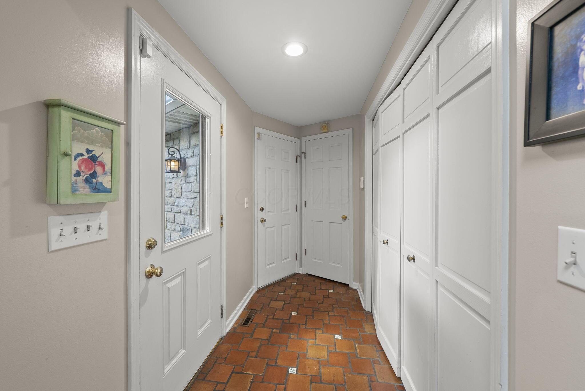 Columbus, Ohio, 43221, United States, 4 Bedrooms Bedrooms, ,5 BathroomsBathrooms,Residential,Active,1953422