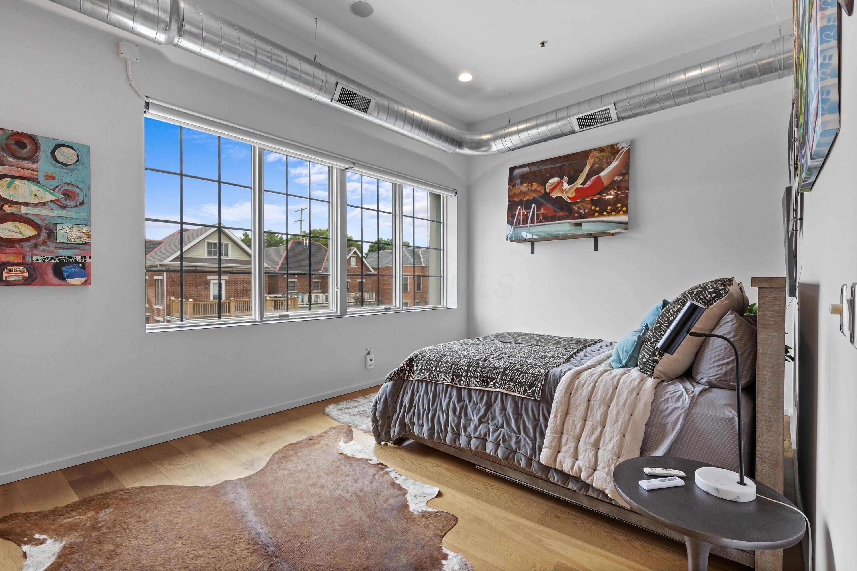 Columbus, Ohio, 43201, United States, 3 Bedrooms Bedrooms, ,5 BathroomsBathrooms,Residential,Active,1894778