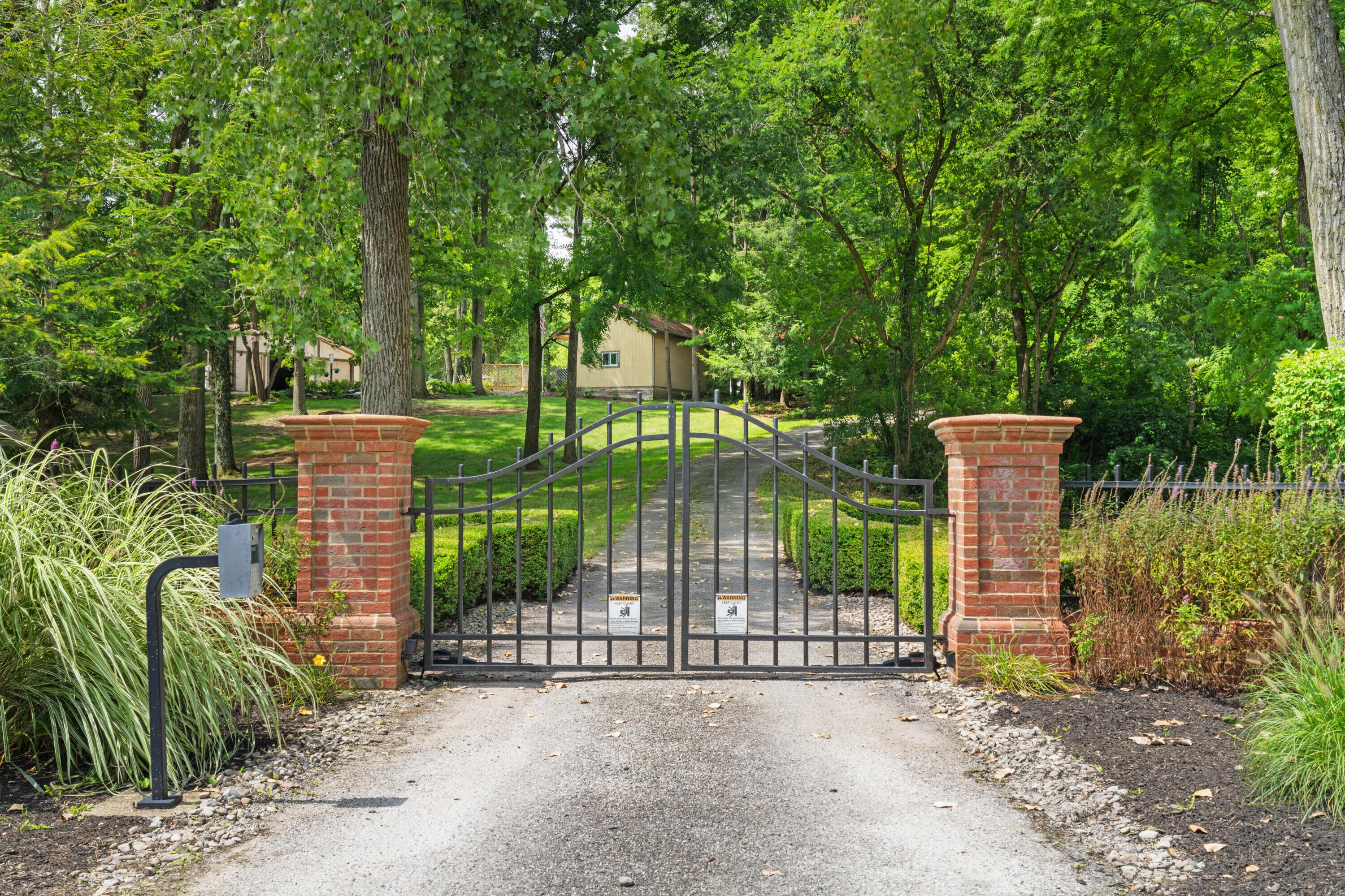 Sunbury, Ohio, 43074, United States, 5 Bedrooms Bedrooms, ,7 BathroomsBathrooms,Residential,Active,1912834