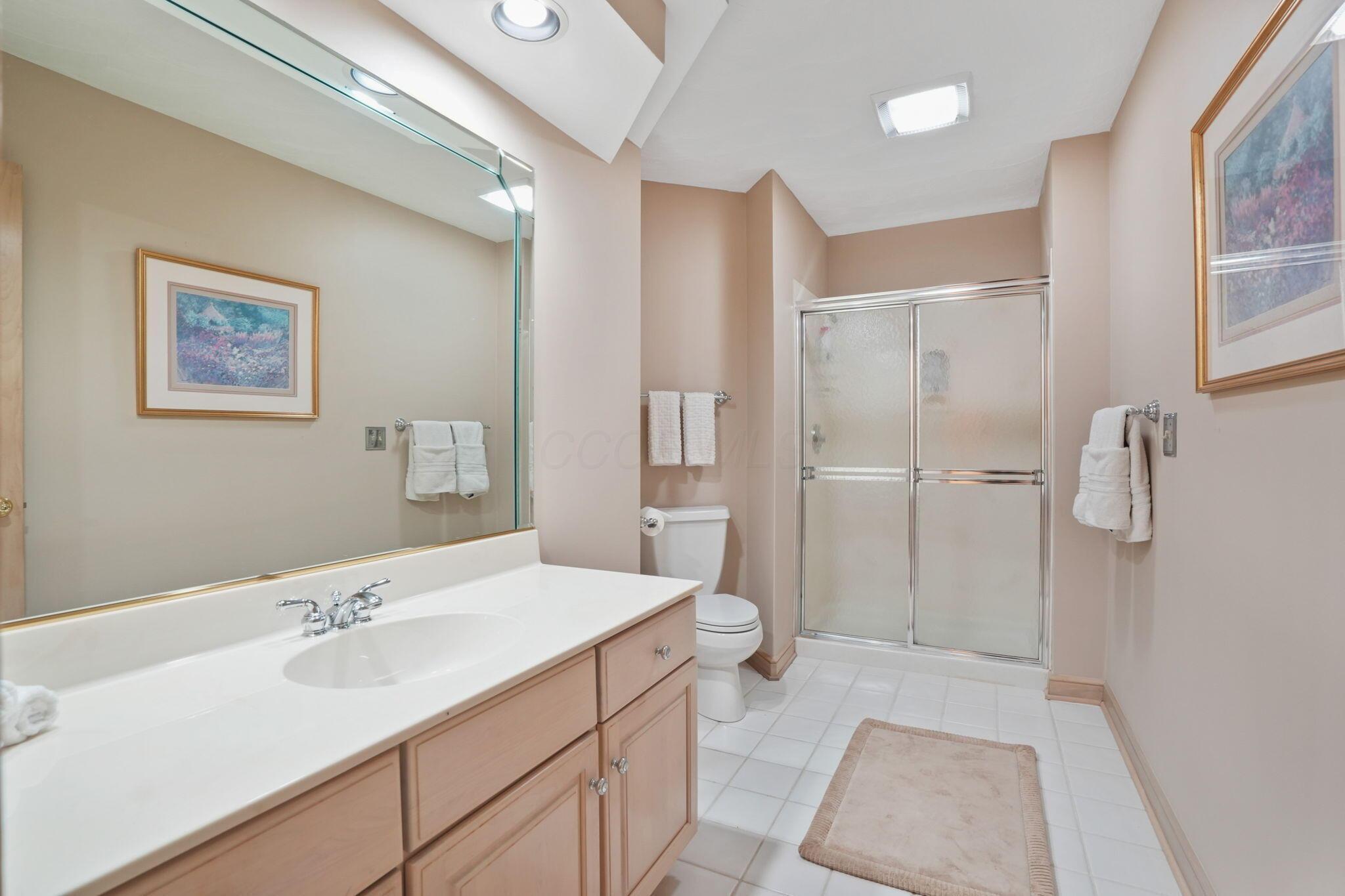 Powell, Ohio, 43065, United States, 5 Bedrooms Bedrooms, ,6 BathroomsBathrooms,Residential,Active,1989786