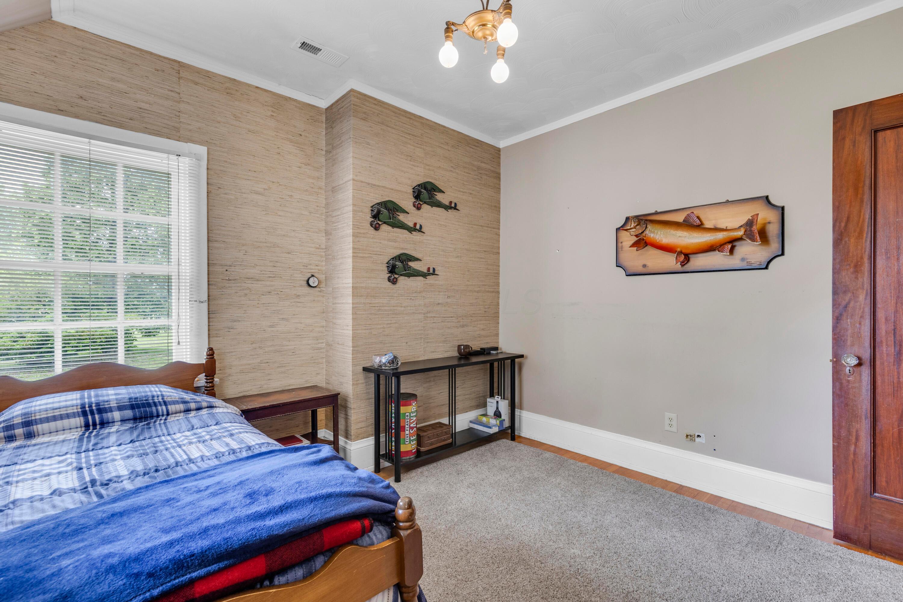 Thornville, Ohio, 43076, United States, 9 Bedrooms Bedrooms, ,7 BathroomsBathrooms,Residential,Active,1821951