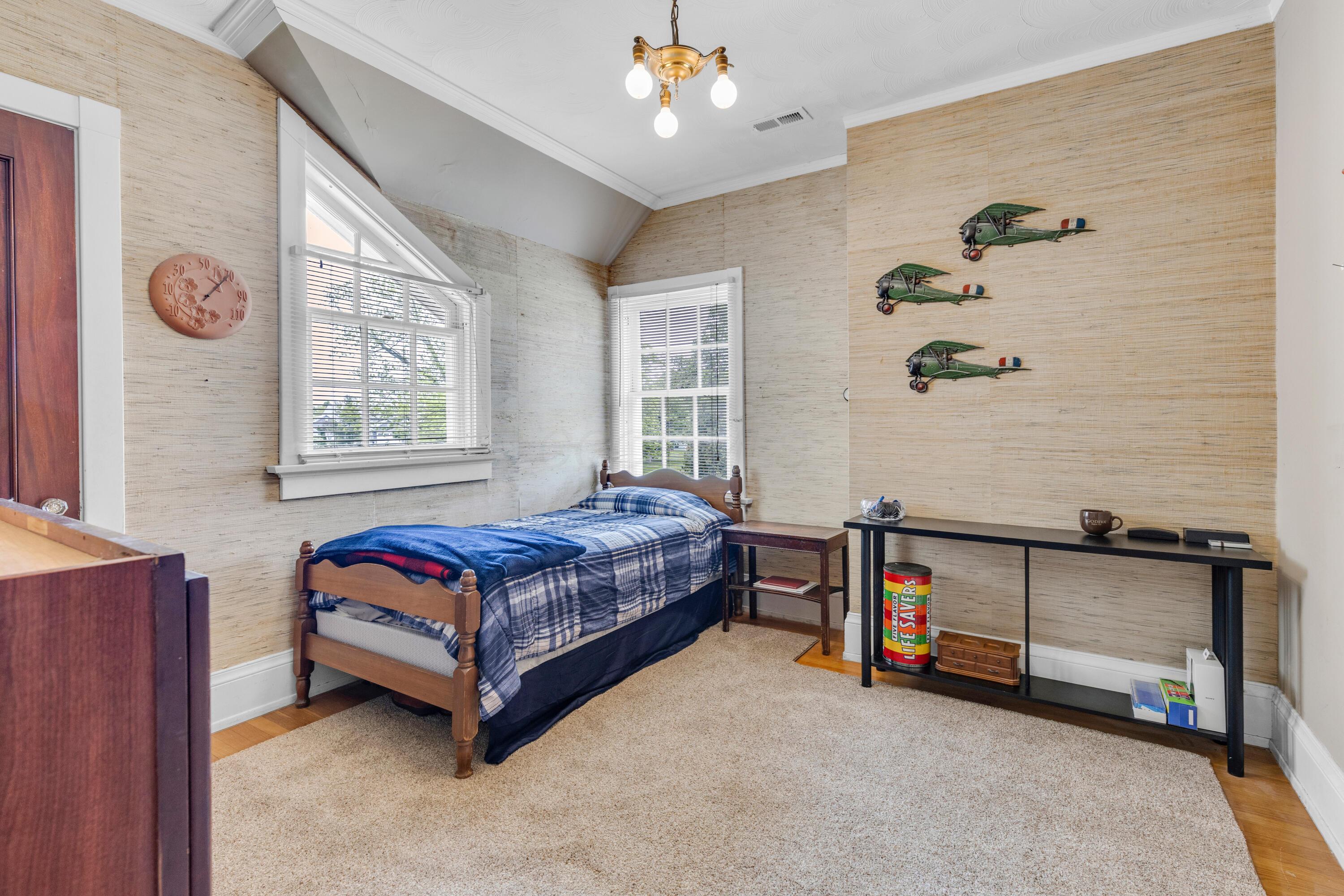 Thornville, Ohio, 43076, United States, 9 Bedrooms Bedrooms, ,7 BathroomsBathrooms,Residential,Active,1821951