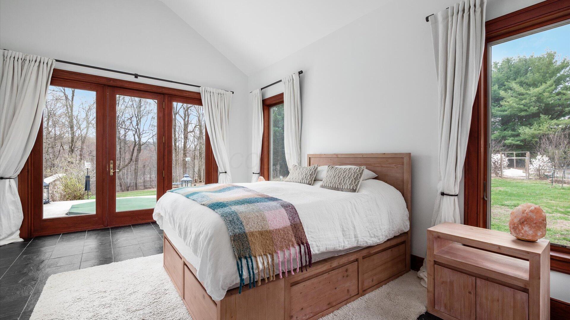 Granville, Ohio, 43023, United States, 4 Bedrooms Bedrooms, ,5 BathroomsBathrooms,Residential,Active,2015467