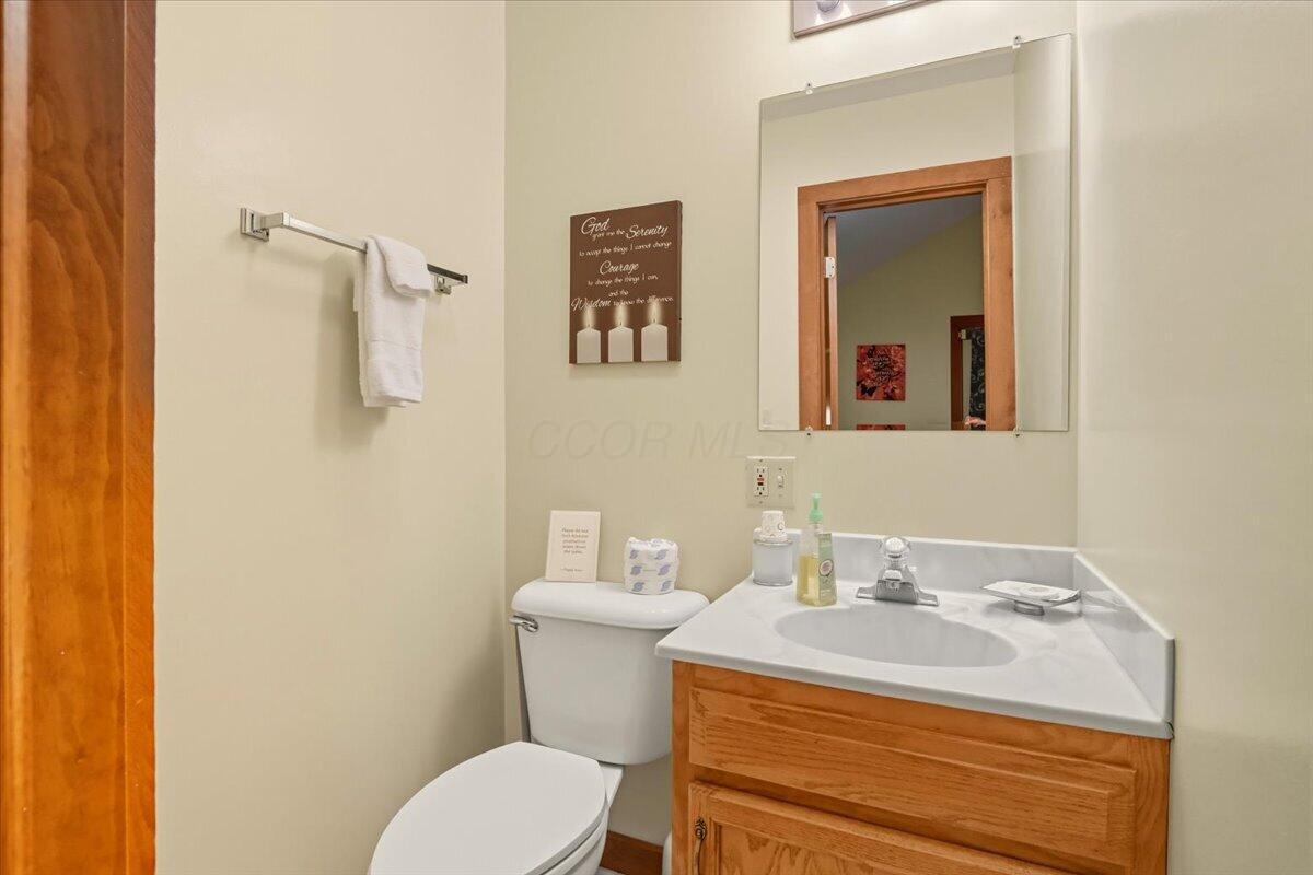 Fredericktown, Ohio, 43019, United States, 8 Bedrooms Bedrooms, ,7 BathroomsBathrooms,Residential,Active,1953994