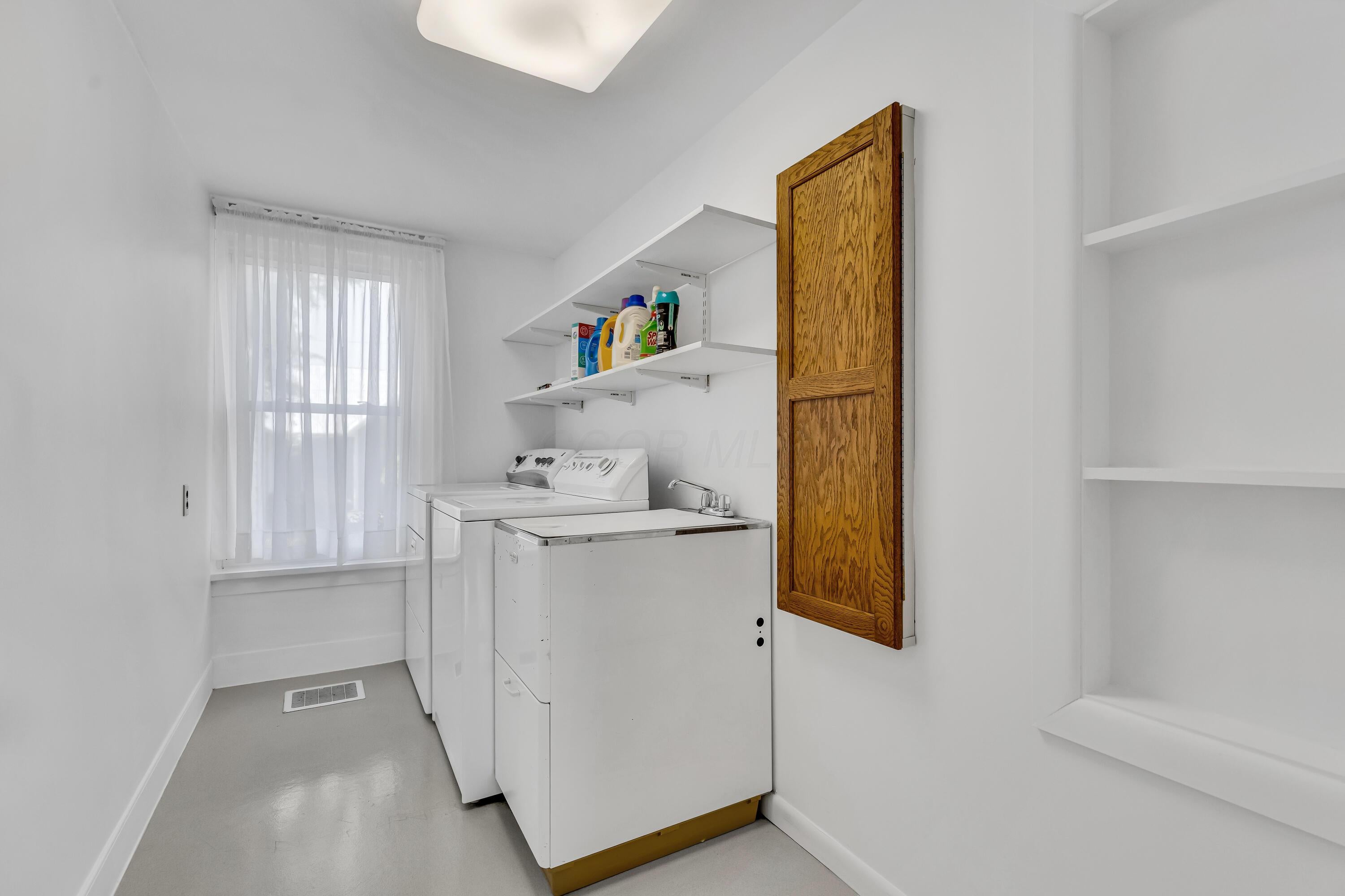 Centerburg, Ohio, 43011, United States, ,3 BathroomsBathrooms,Residential,Active,1853278