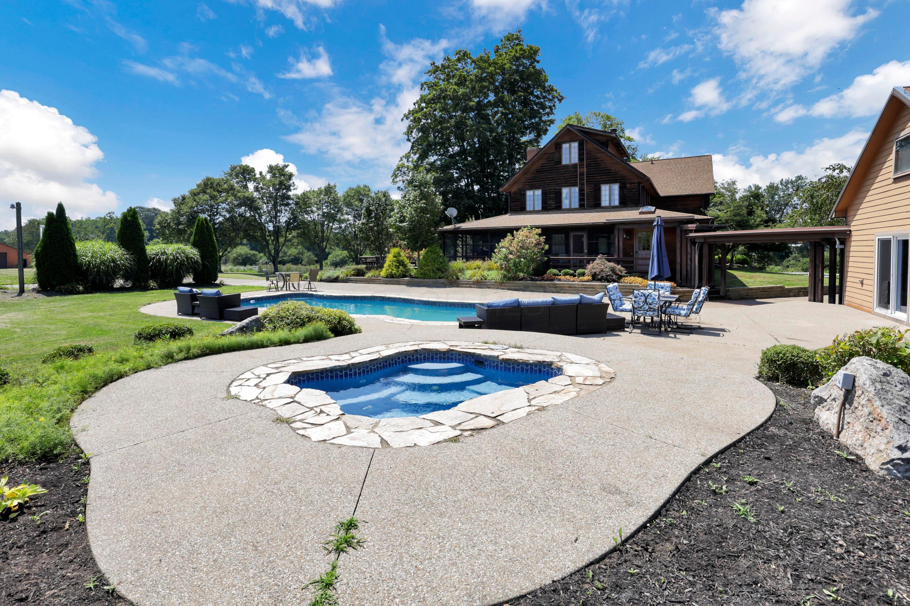 Newark, Ohio, 43055, United States, 5 Bedrooms Bedrooms, ,6 BathroomsBathrooms,Residential,Active,1909629