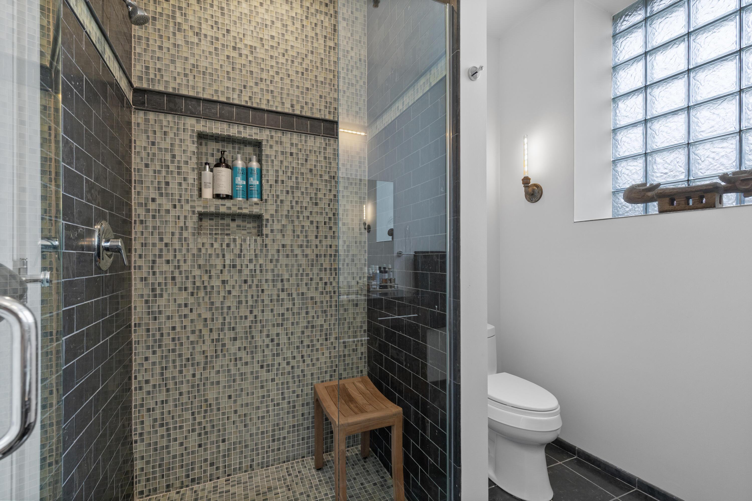 Columbus, Ohio, 43201, United States, 3 Bedrooms Bedrooms, ,5 BathroomsBathrooms,Residential,Active,1894778
