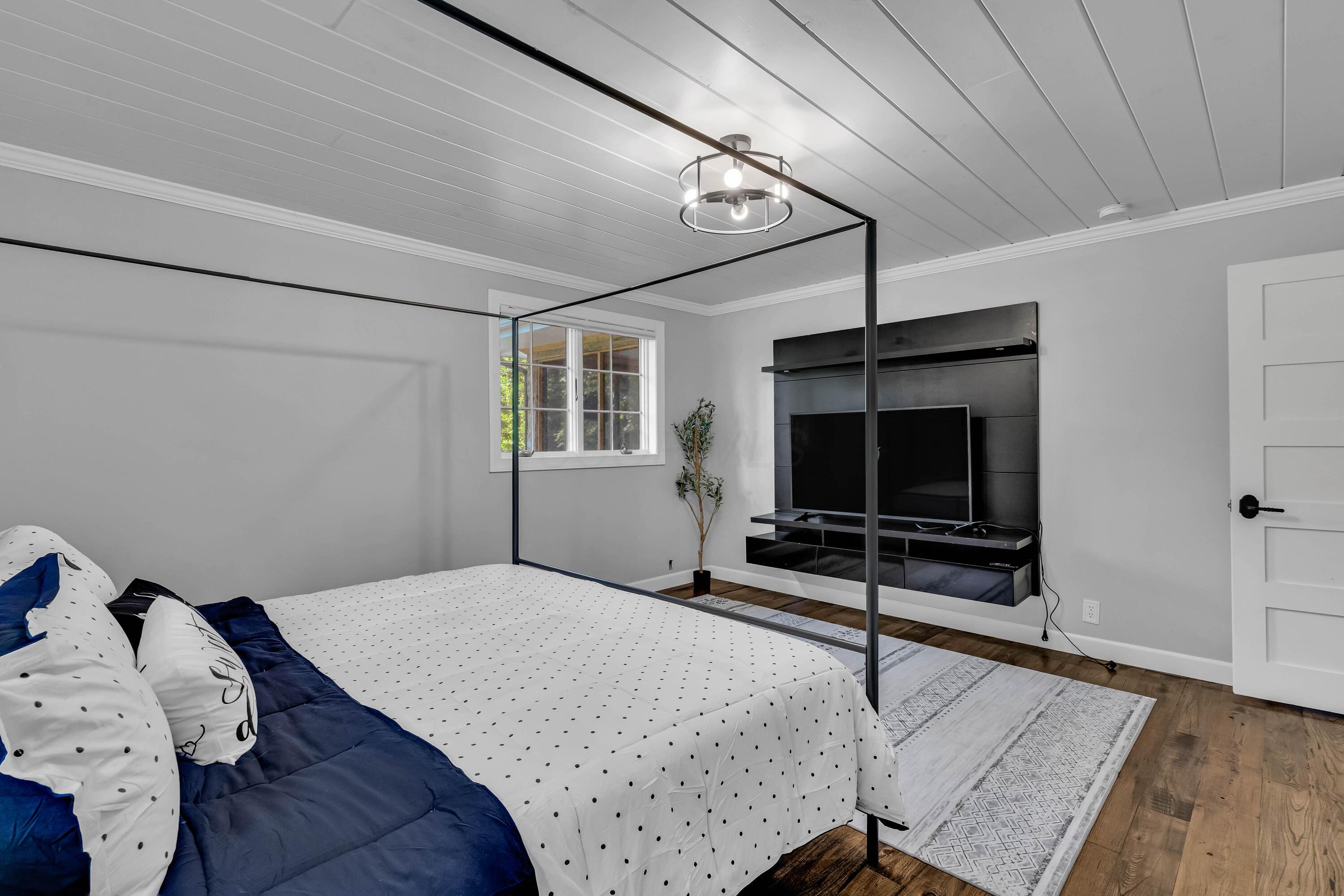 Centerburg, Ohio, 43011, United States, 5 Bedrooms Bedrooms, ,5 BathroomsBathrooms,Residential,Active,1934755