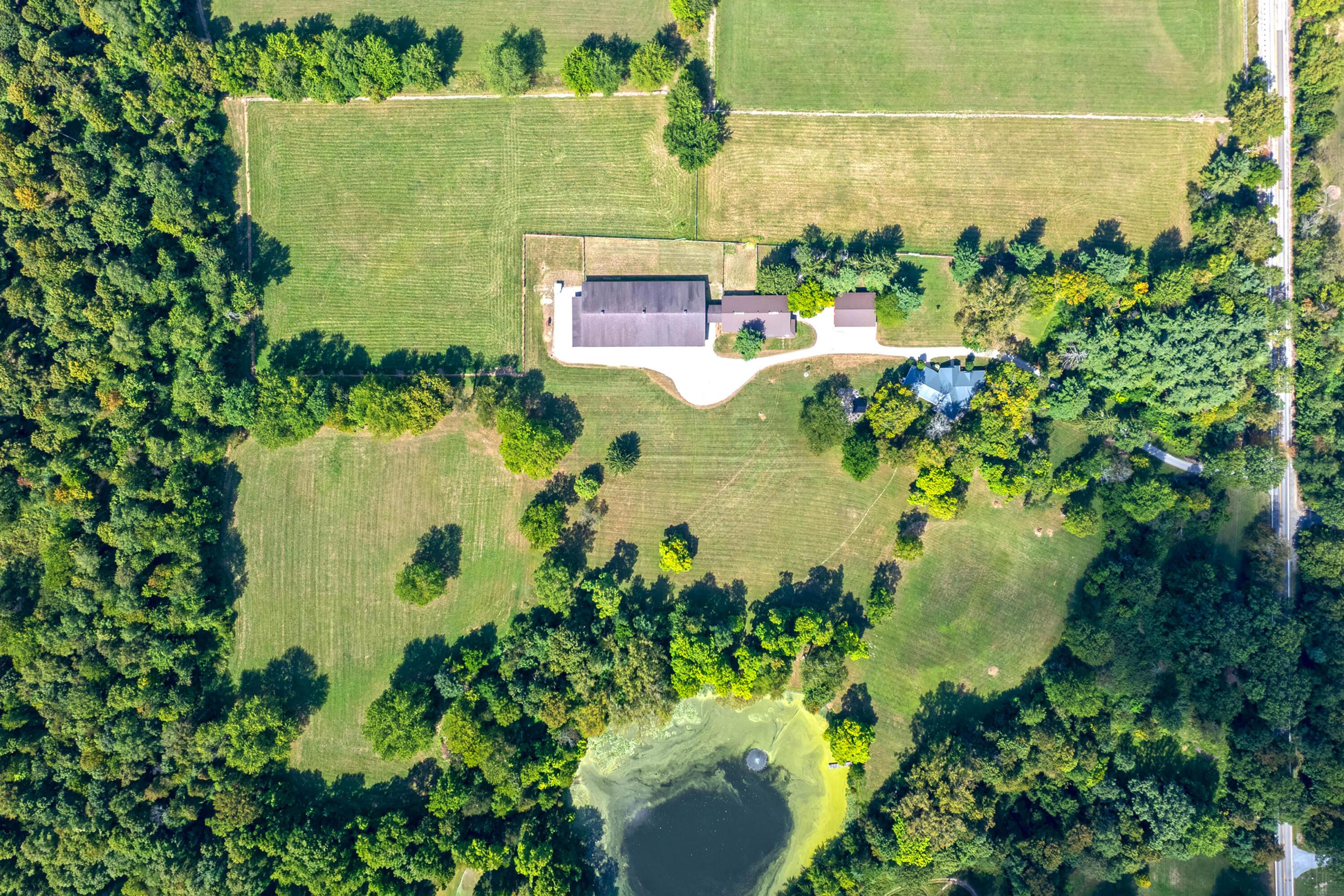 Centerburg, Ohio, 43011, United States, 5 Bedrooms Bedrooms, ,5 BathroomsBathrooms,Residential,Active,1999913