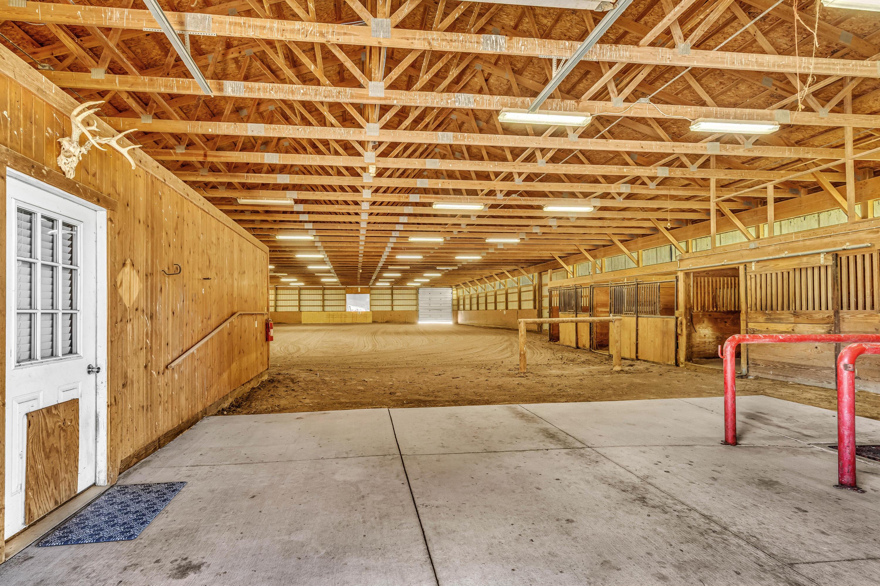 Centerburg, Ohio, 43011, United States, 5 Bedrooms Bedrooms, ,5 BathroomsBathrooms,Residential,Active,1999913