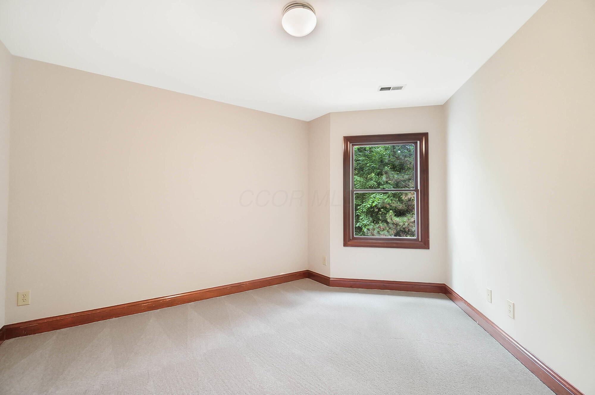 Powell, Ohio, 43065, United States, 5 Bedrooms Bedrooms, ,5 BathroomsBathrooms,Residential,Active,1871632