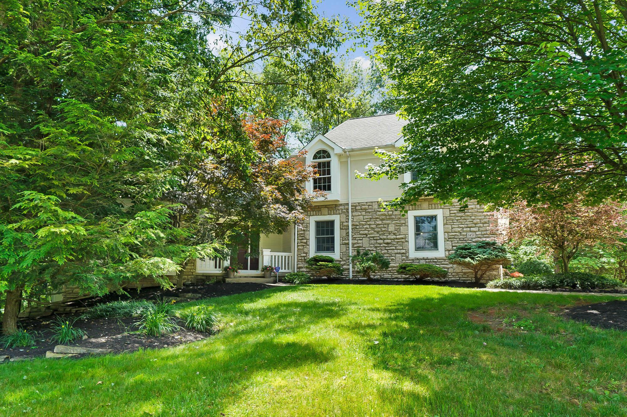 Powell, Ohio, 43065, United States, 5 Bedrooms Bedrooms, ,5 BathroomsBathrooms,Residential,Active,1871632