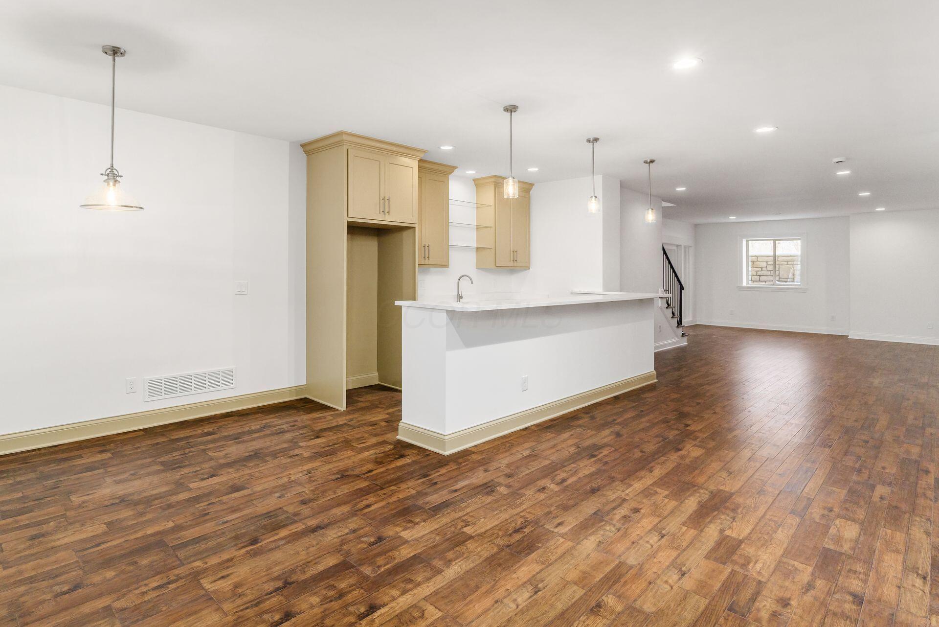 Sunbury, Ohio, 43074, United States, 4 Bedrooms Bedrooms, ,6 BathroomsBathrooms,Residential,Active,2007229