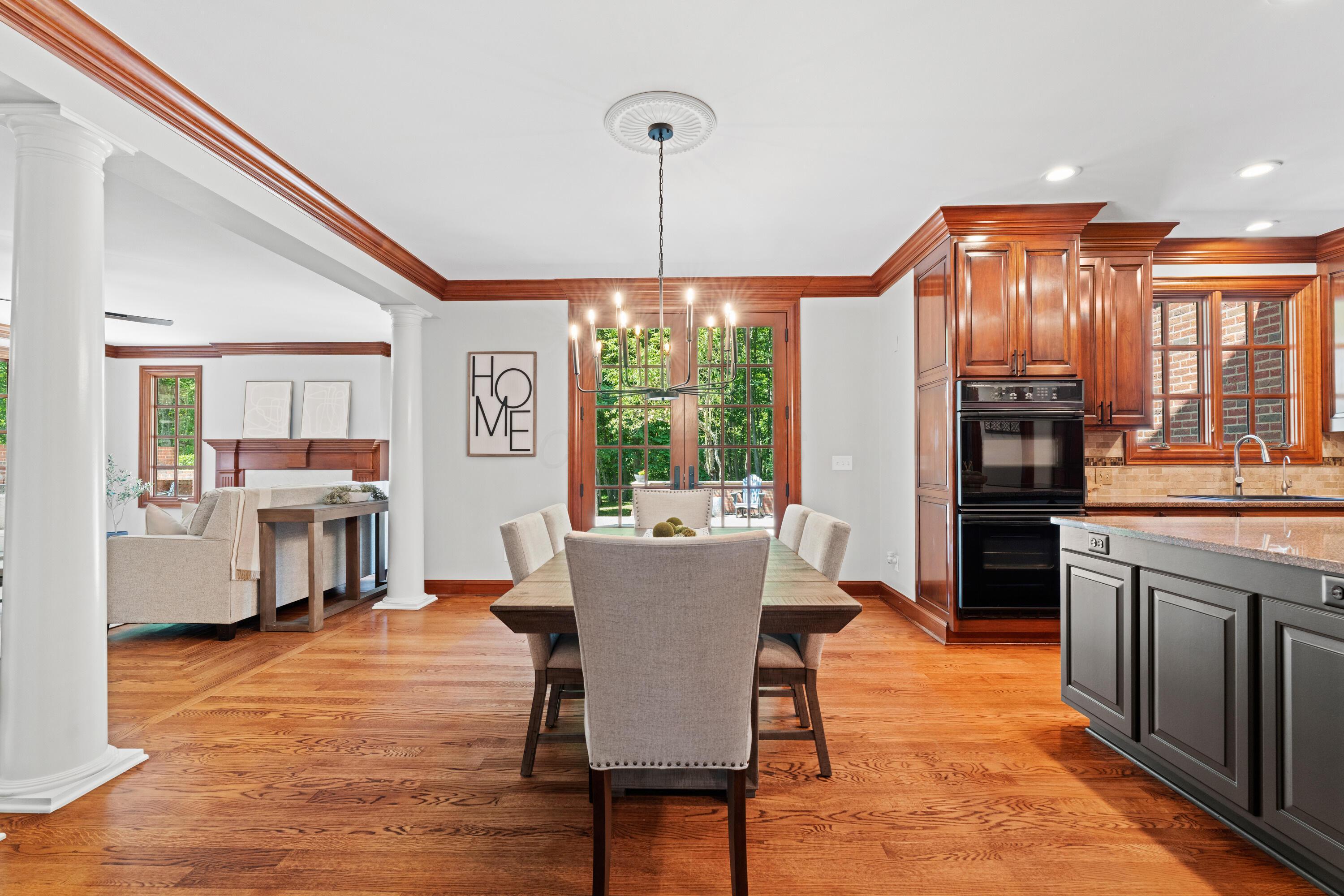 Sunbury, Ohio, 43074, United States, 5 Bedrooms Bedrooms, ,7 BathroomsBathrooms,Residential,Active,1912834