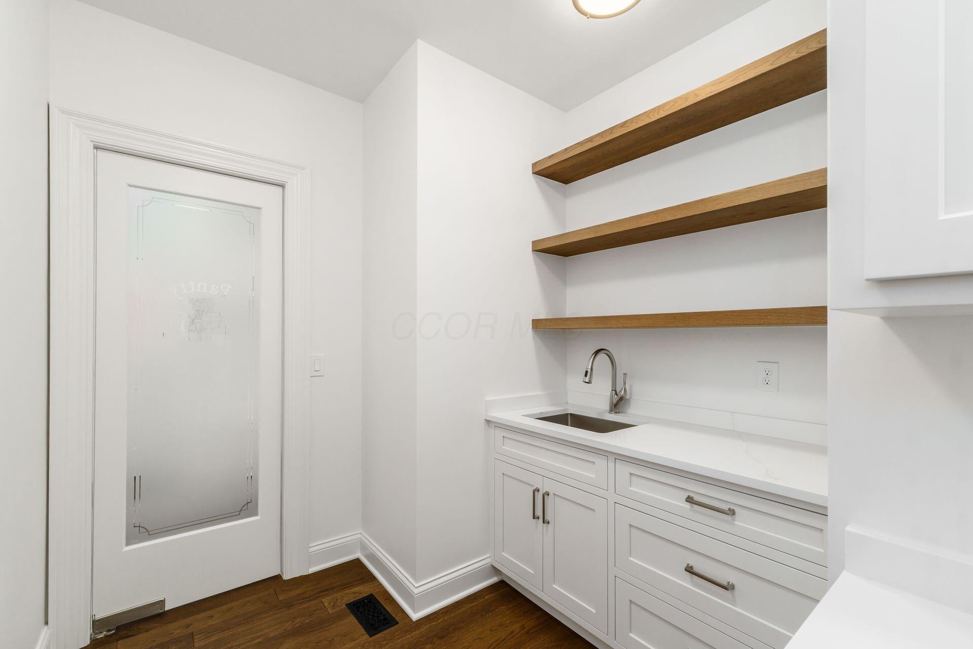 Sunbury, Ohio, 43074, United States, 4 Bedrooms Bedrooms, ,6 BathroomsBathrooms,Residential,Active,2007229