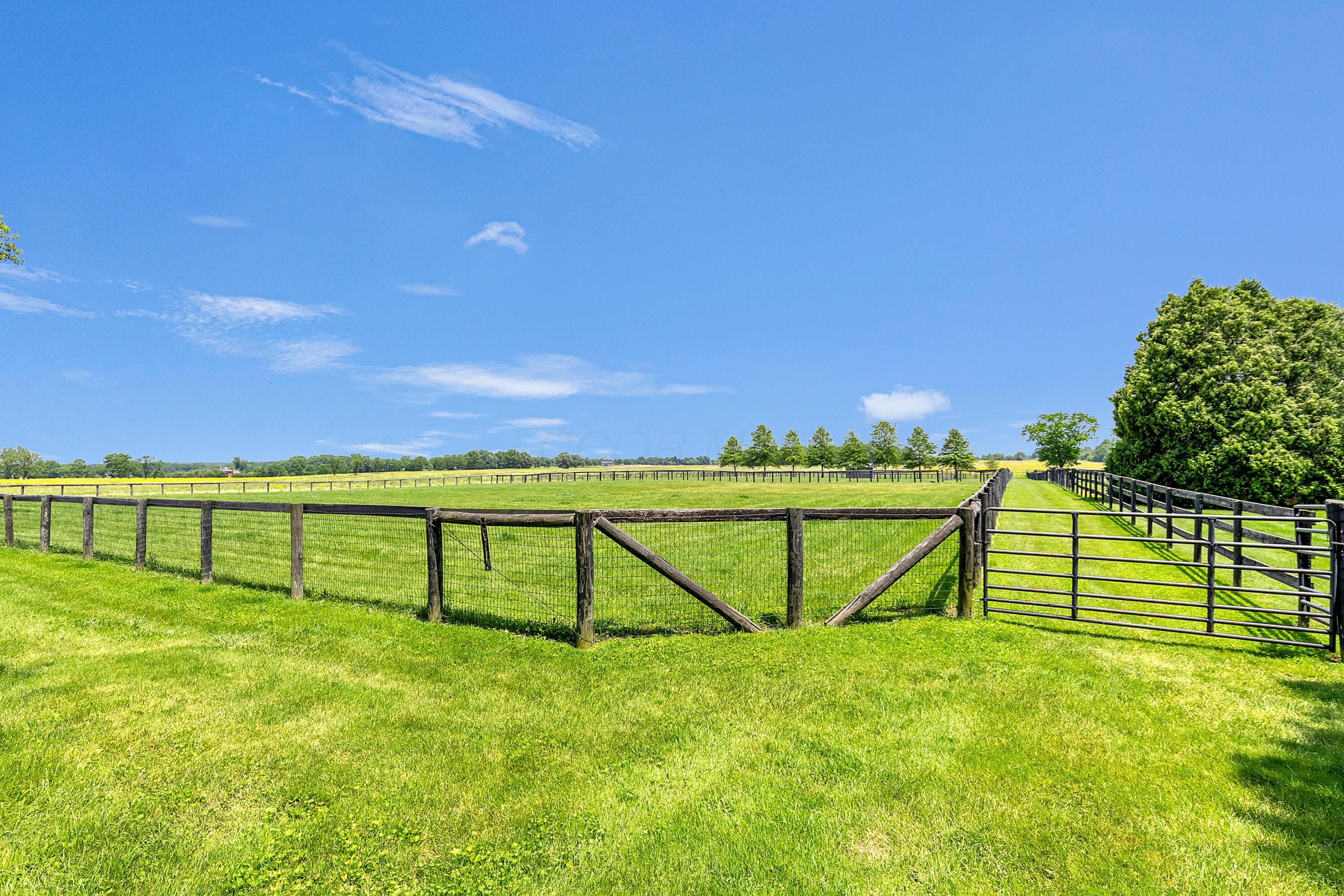 Centerburg, Ohio, 43011, United States, ,3 BathroomsBathrooms,Residential,Active,1853278