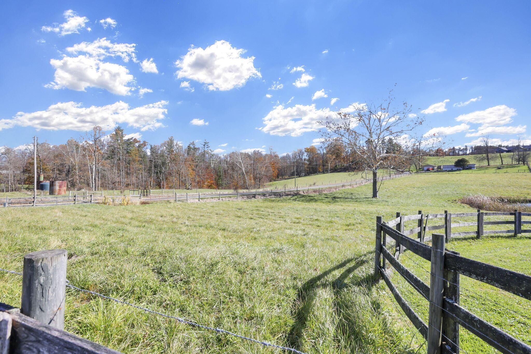 Logan, Ohio, 43138, United States, 3 Bedrooms Bedrooms, ,2 BathroomsBathrooms,Residential,Active,1990660
