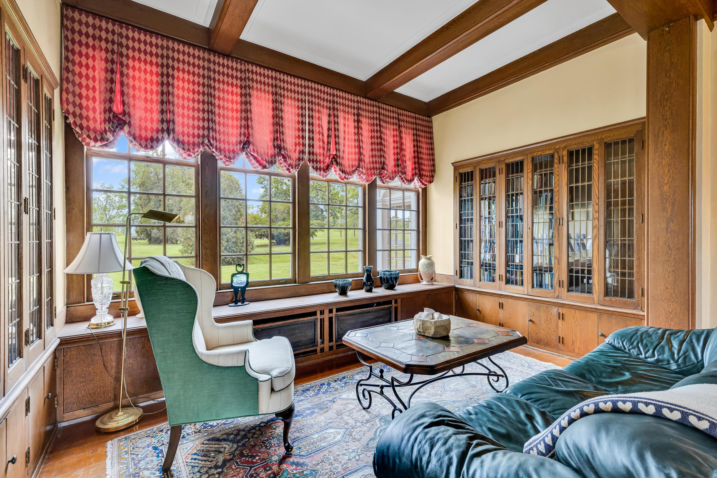 Thornville, Ohio, 43076, United States, 9 Bedrooms Bedrooms, ,7 BathroomsBathrooms,Residential,Active,1821951