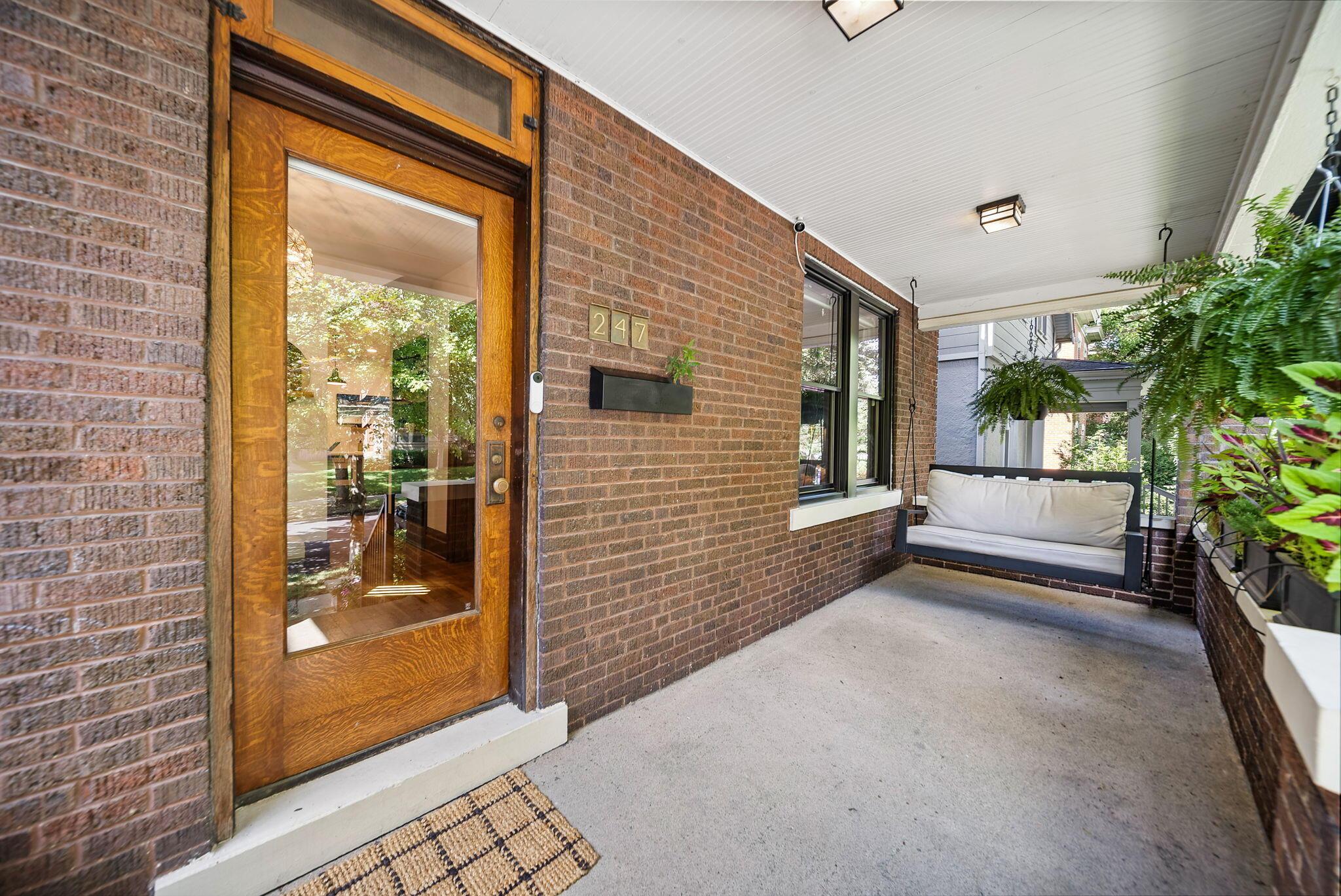 Columbus, Ohio, 43206, United States, 4 Bedrooms Bedrooms, ,4 BathroomsBathrooms,Residential,Active,1929688