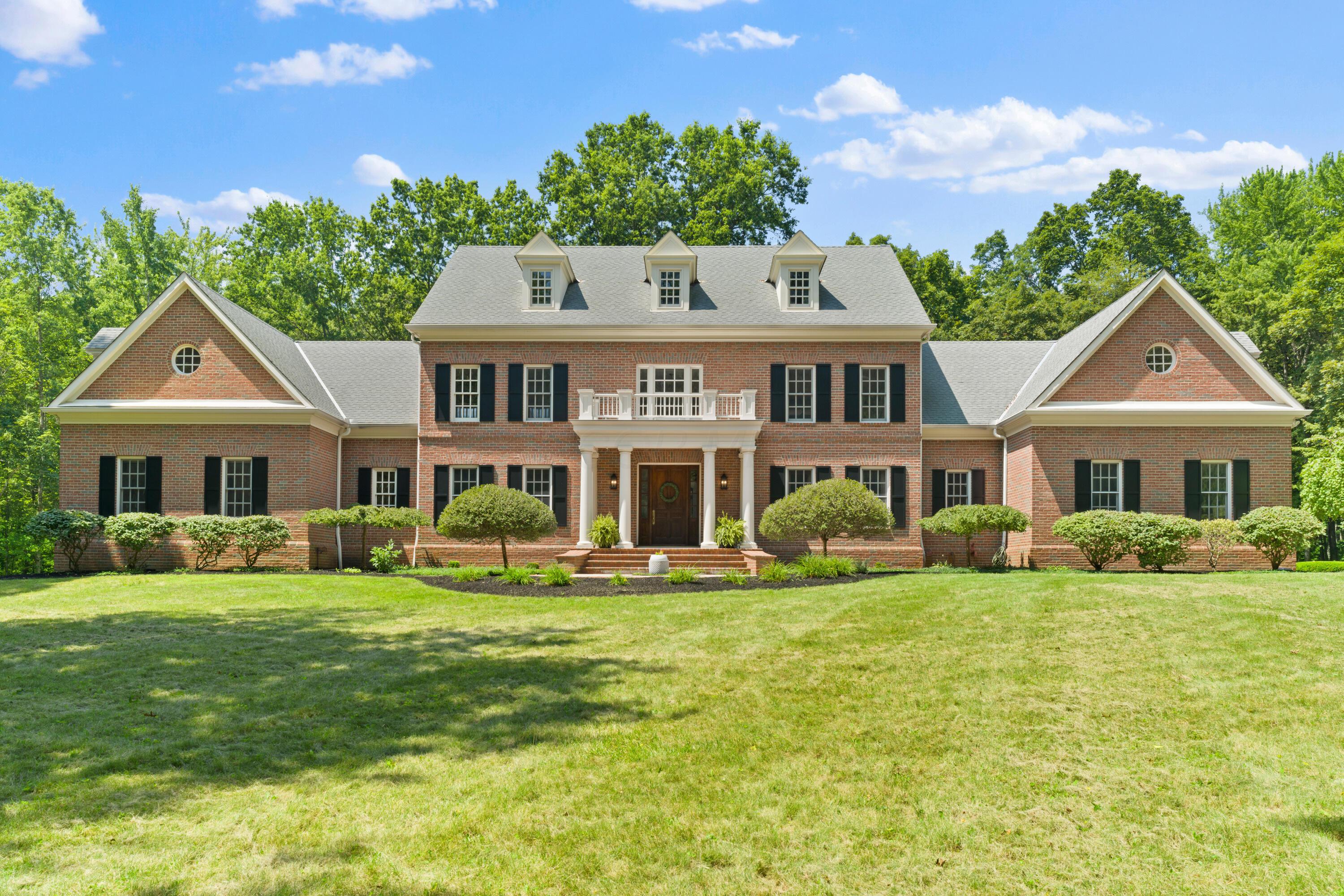 Sunbury, Ohio, 43074, United States, 5 Bedrooms Bedrooms, ,7 BathroomsBathrooms,Residential,Active,1912834