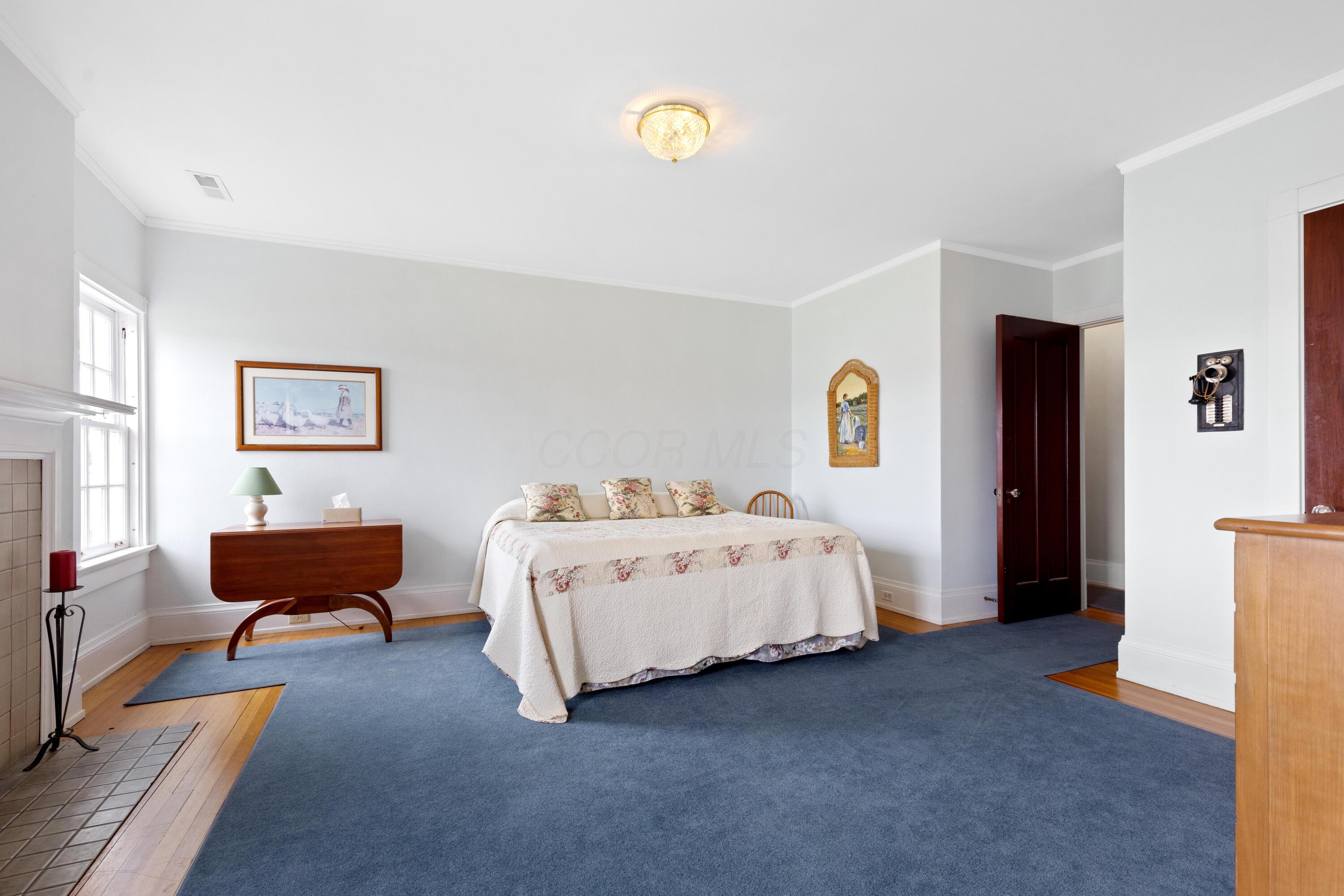 Thornville, Ohio, 43076, United States, 9 Bedrooms Bedrooms, ,7 BathroomsBathrooms,Residential,Active,1821951