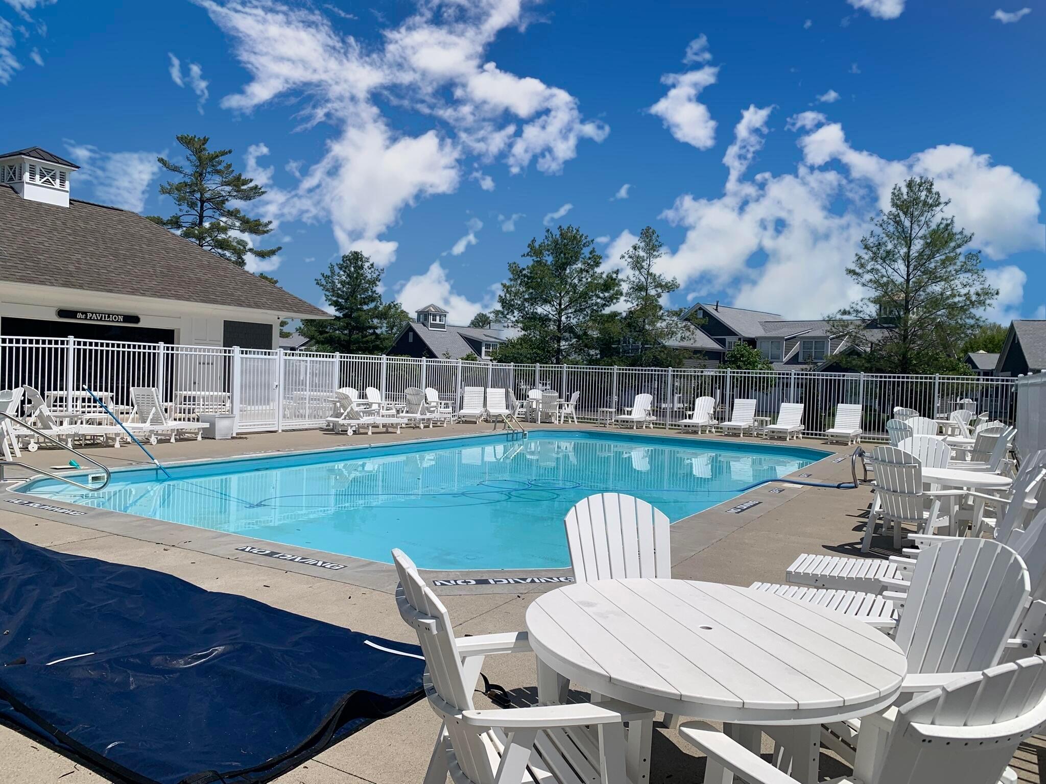 Thornville, Ohio, 43076, United States, 9 Bedrooms Bedrooms, ,7 BathroomsBathrooms,Residential,Active,1821951